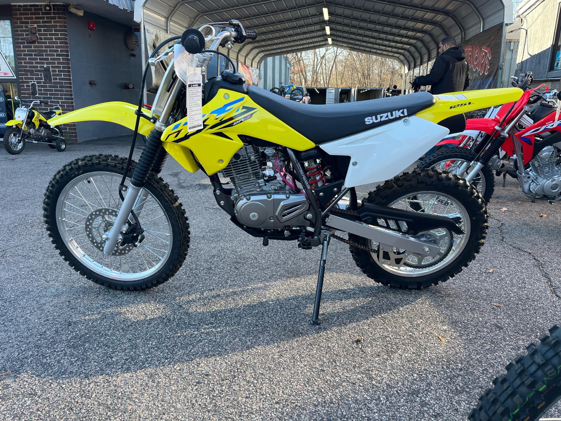 2025 Suzuki DR-Z125L in West Bridgewater, Massachusetts - Photo 11