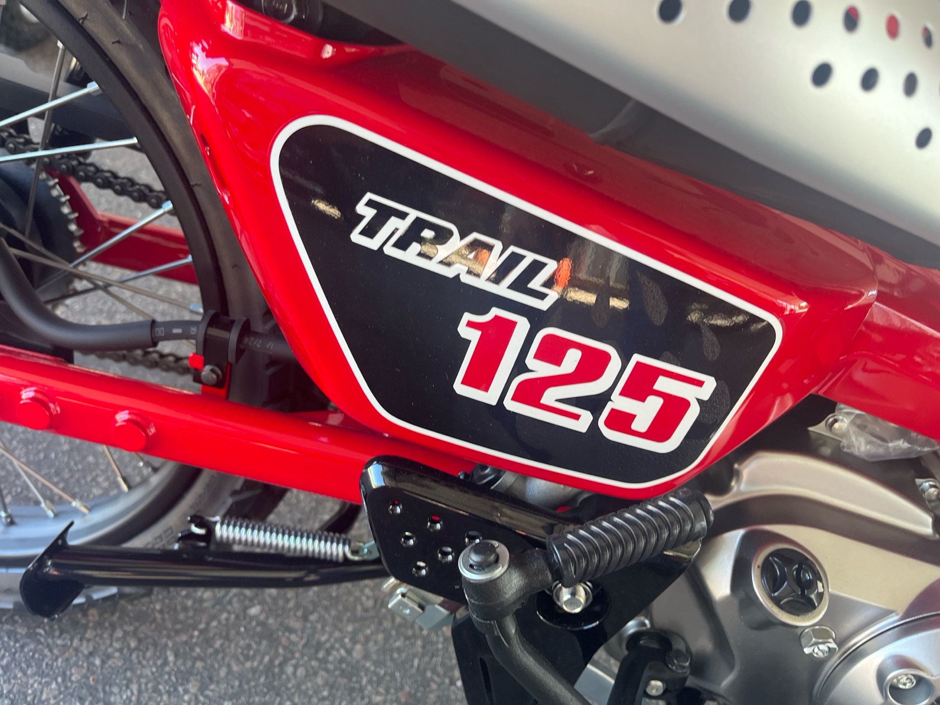 2025 Honda Trail125 in West Bridgewater, Massachusetts - Photo 3