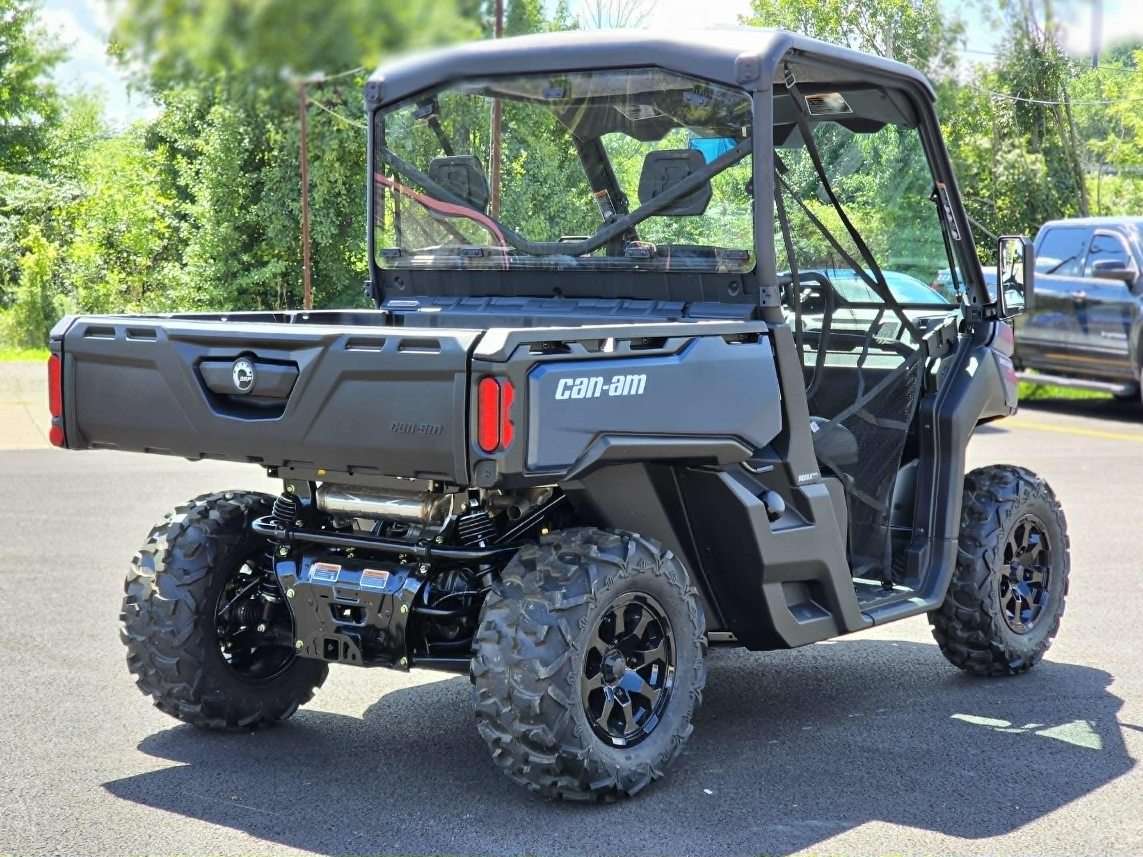 2026 Can-Am™ Defender XT HD9 4