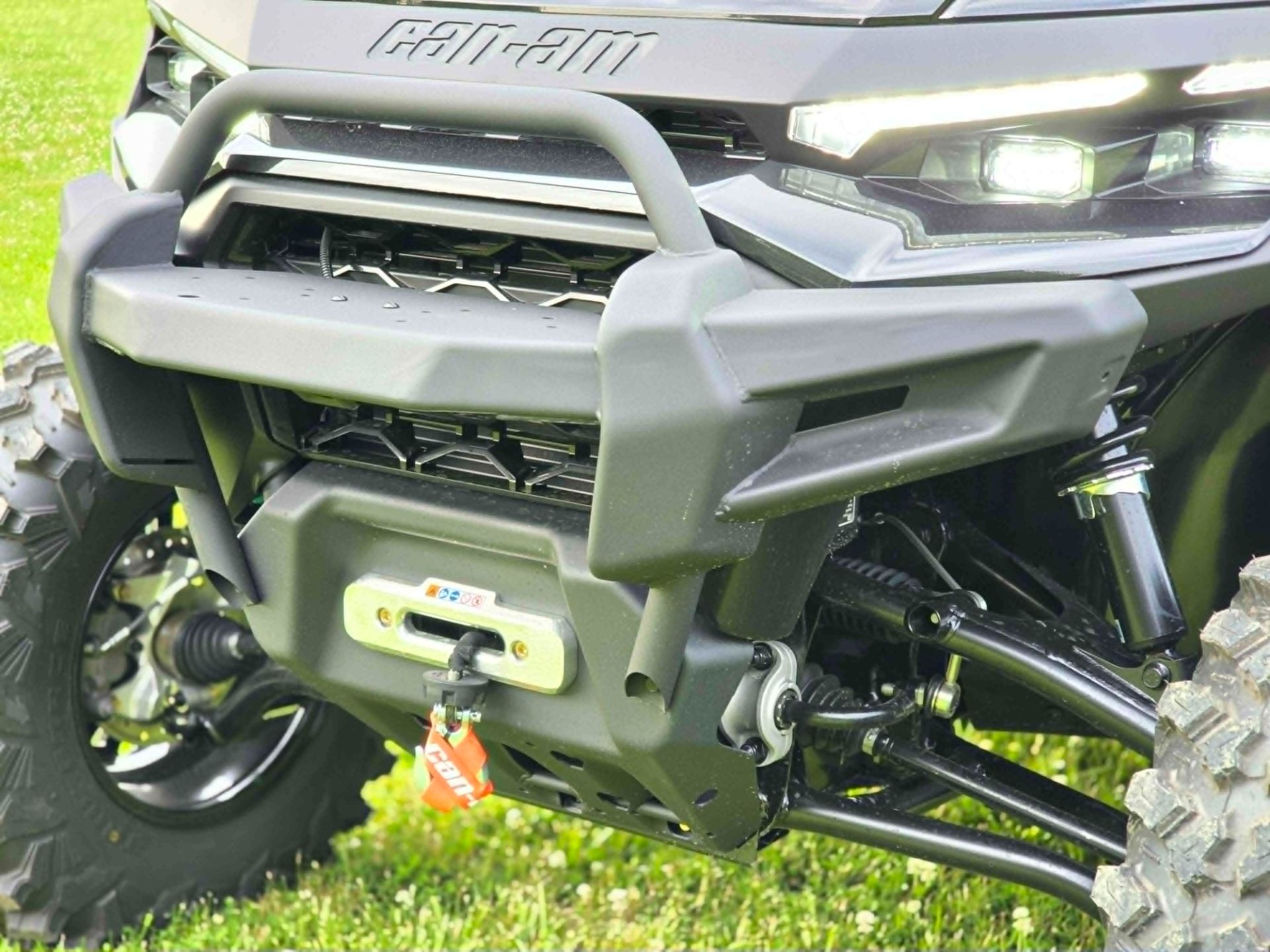 2026 Can-Am™ Defender MAX Lone Star CAB HD11 9