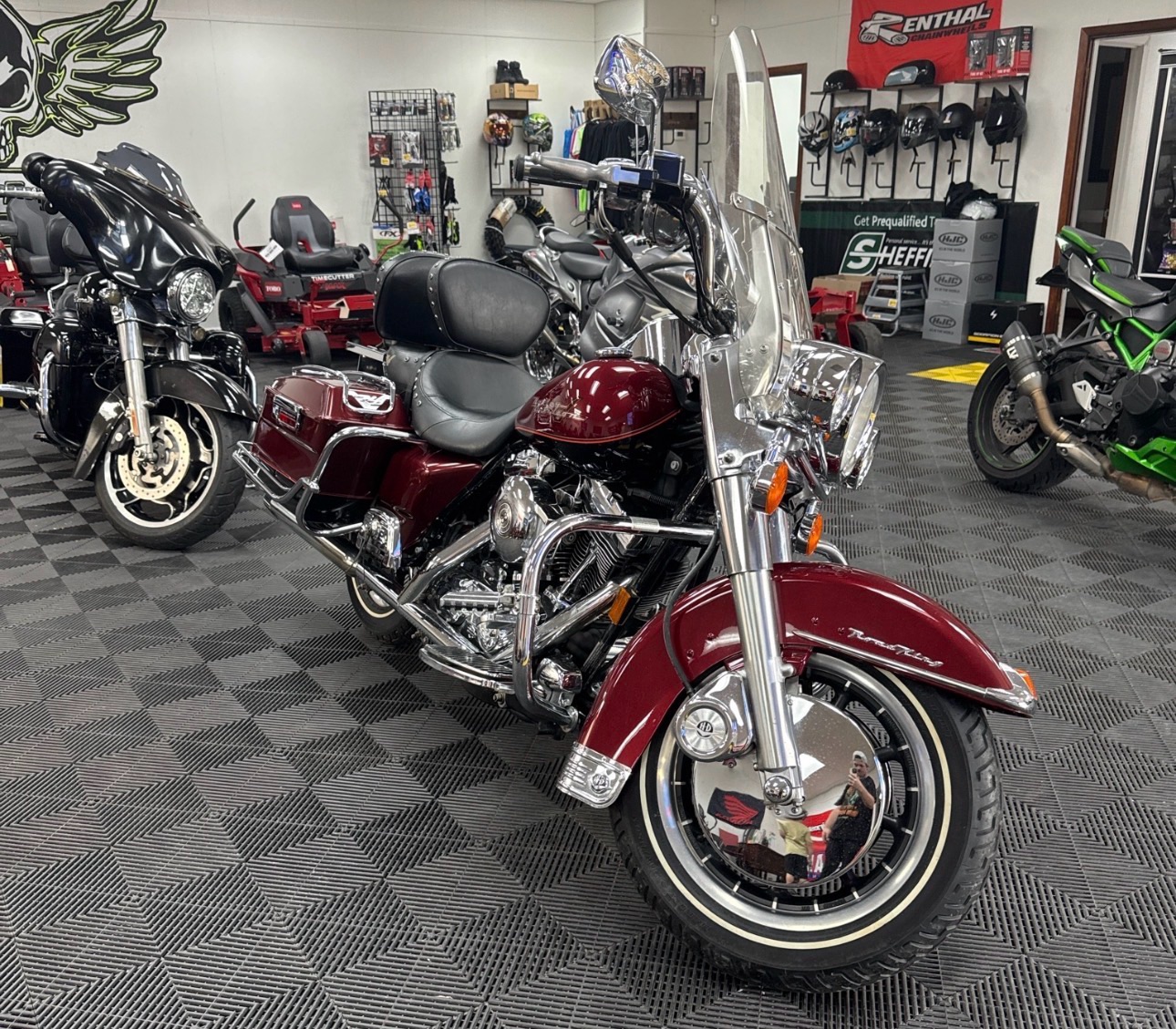 2001 Harley-Davidson FLHRCI Road King® Classic 2