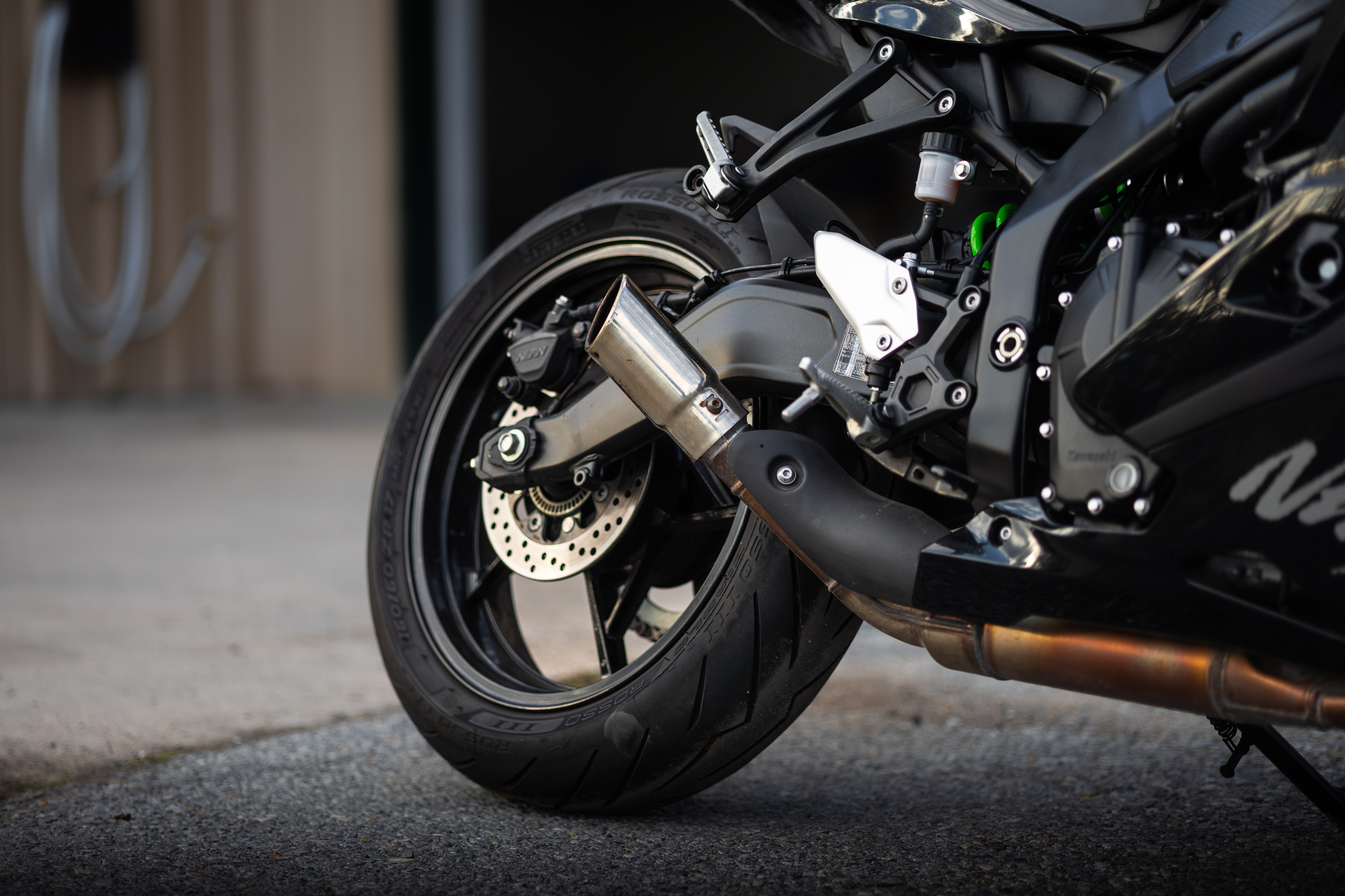 4段
スチールラック 23~Ninja ZX-4R SE/RR (8BL-ZX400P) POWERBOX パイプ ｜SP忠男