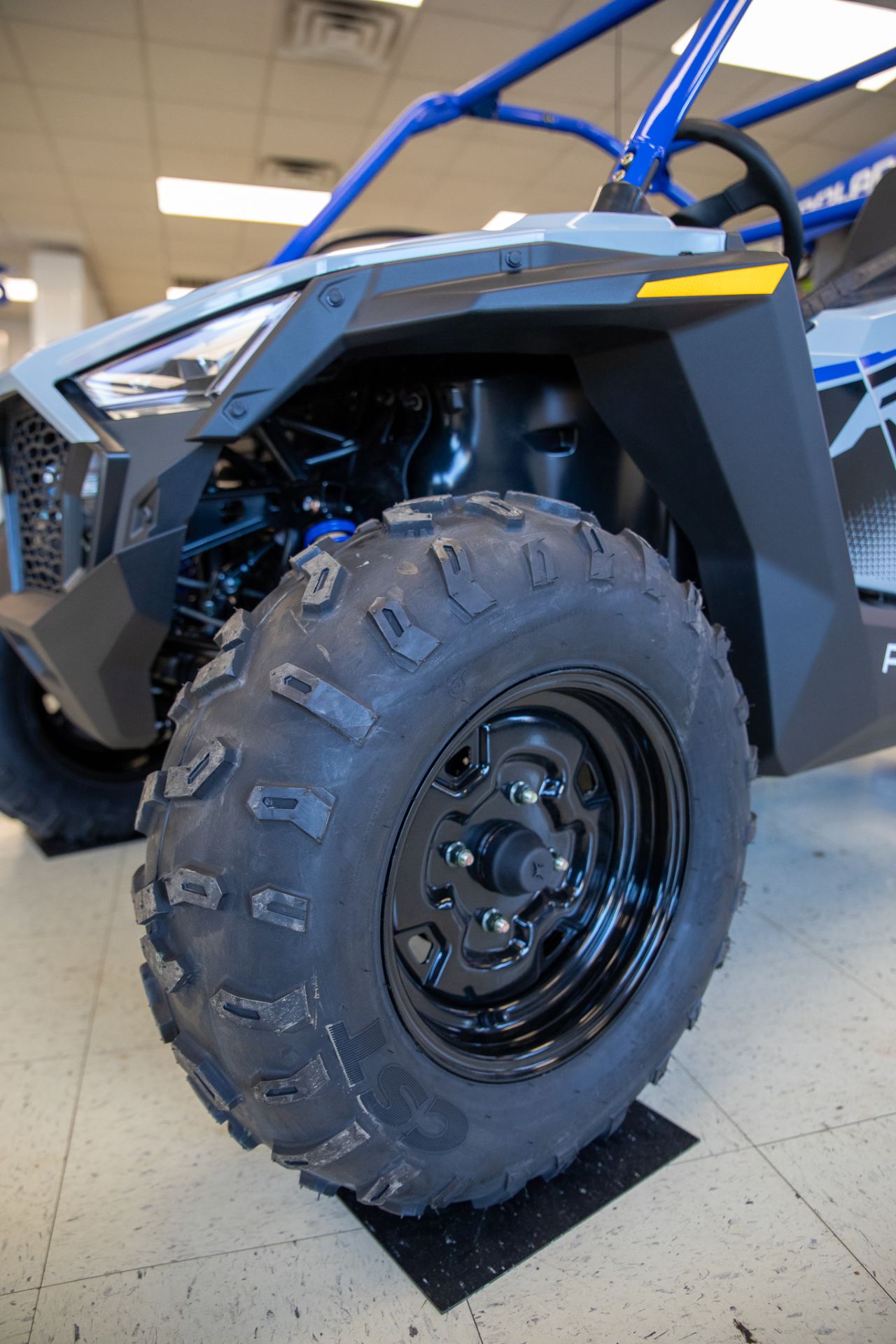 2026 Polaris RZR 200 EFI 5