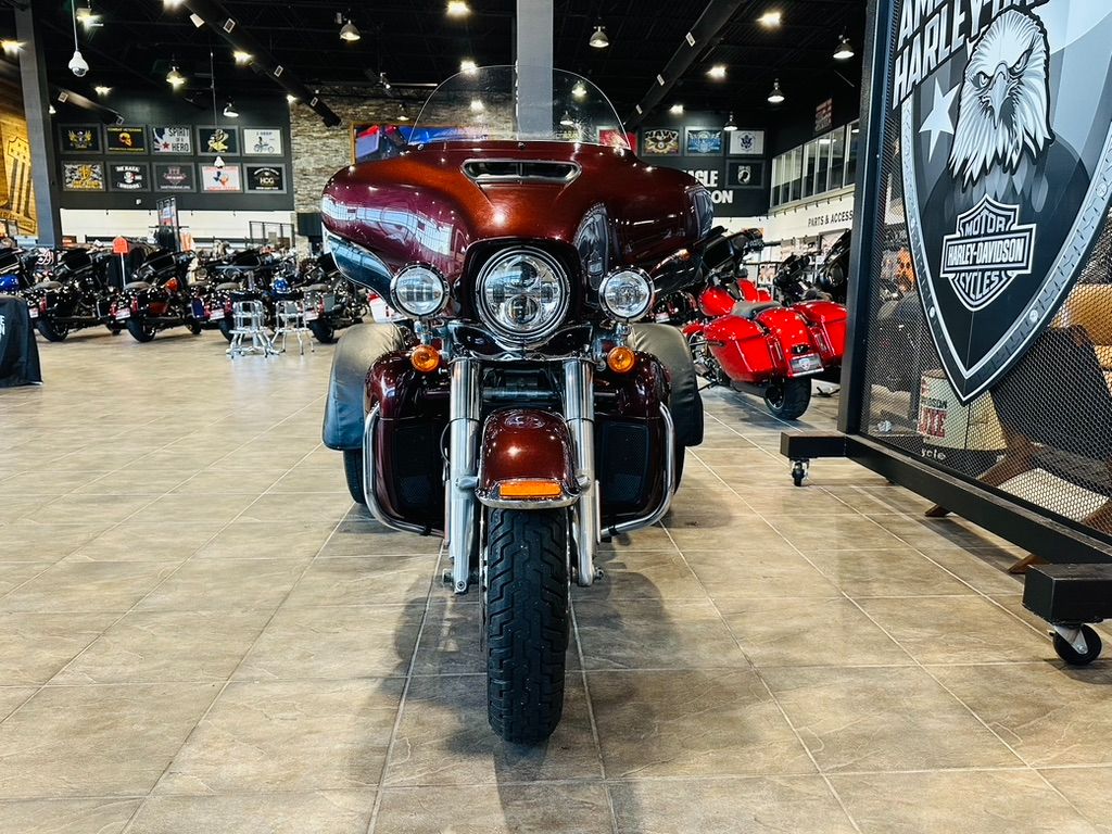 Used 2019 Harley-Davidson Tri Glide® Ultra Motorcycle Specs