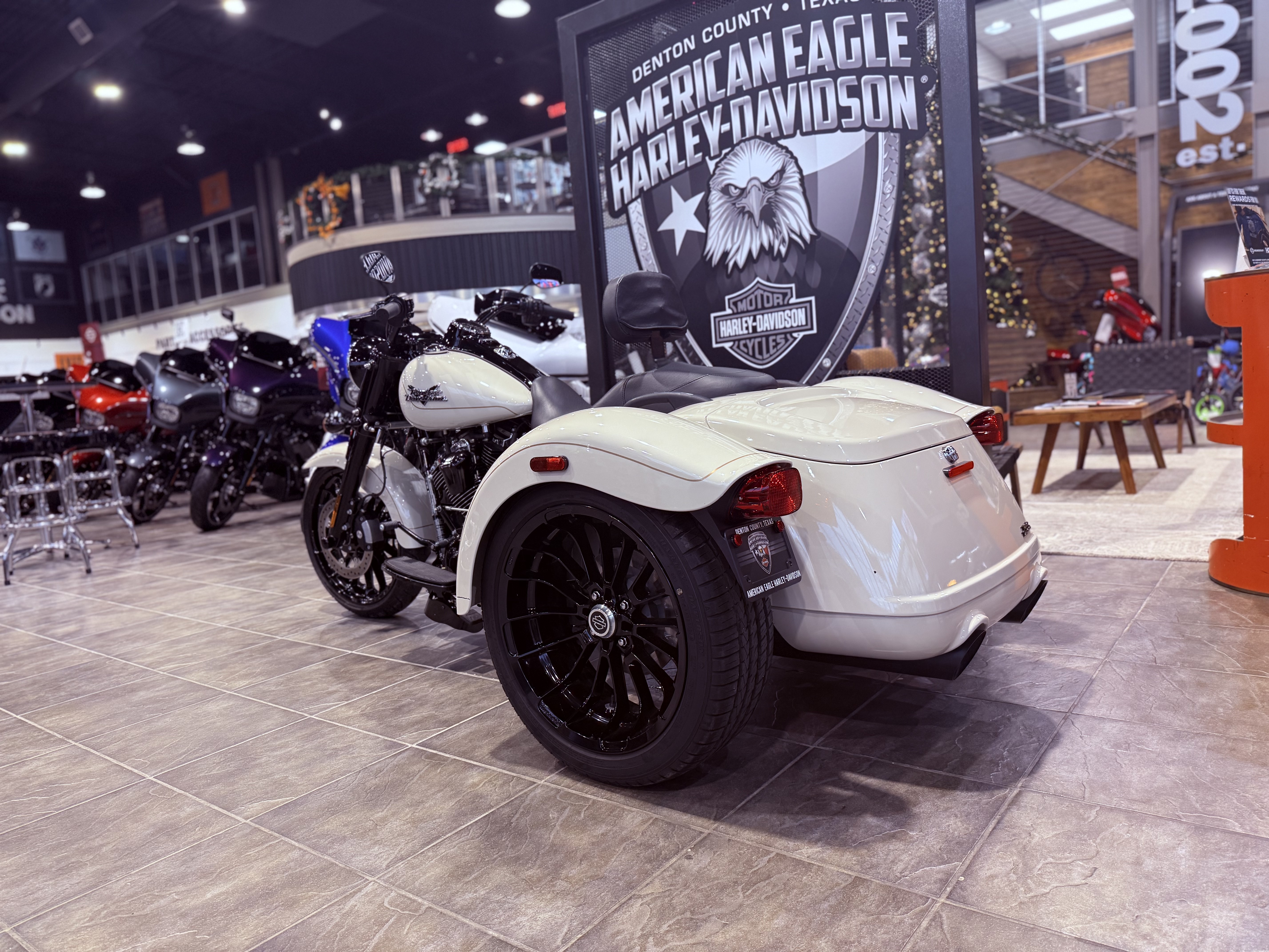 Certified Pre-Owned 2023 Harley-Davidson Freewheeler® Motorcycle