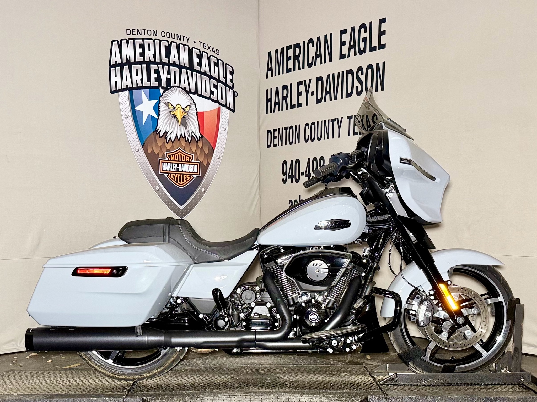 Harley-Davidson ハイカットスニーカー ホワイト Certified Pre-Owned 2025 Harley-Davidson Street Glide® Motorcycle