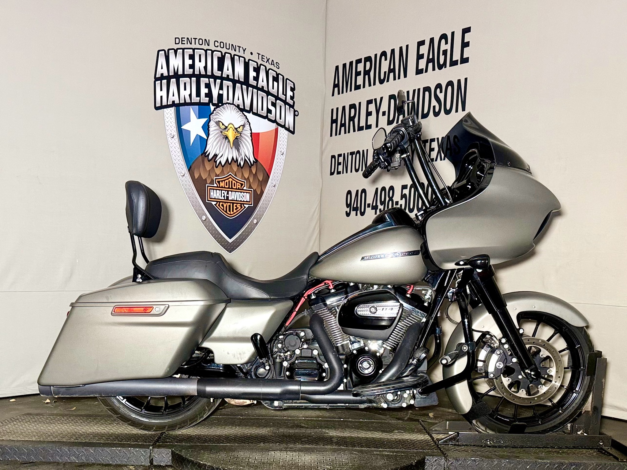 2019 Harley-Davidson Road Glide® Special 1