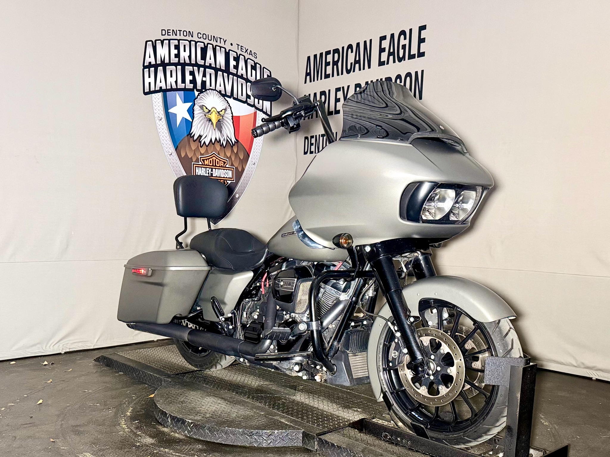 2019 Harley-Davidson Road Glide® Special 2
