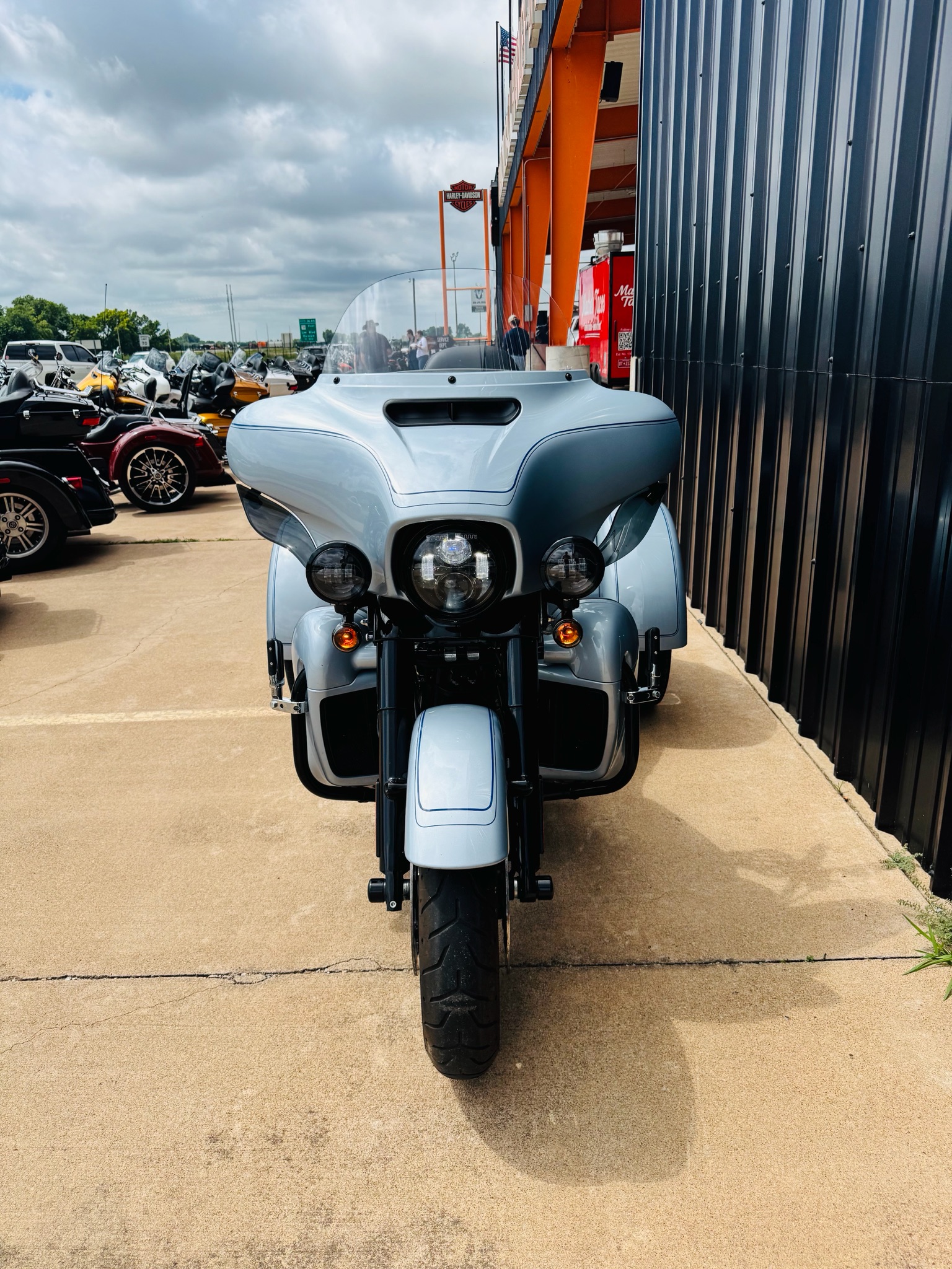 2025 Harley-Davidson Tri Glide® Ultra 3