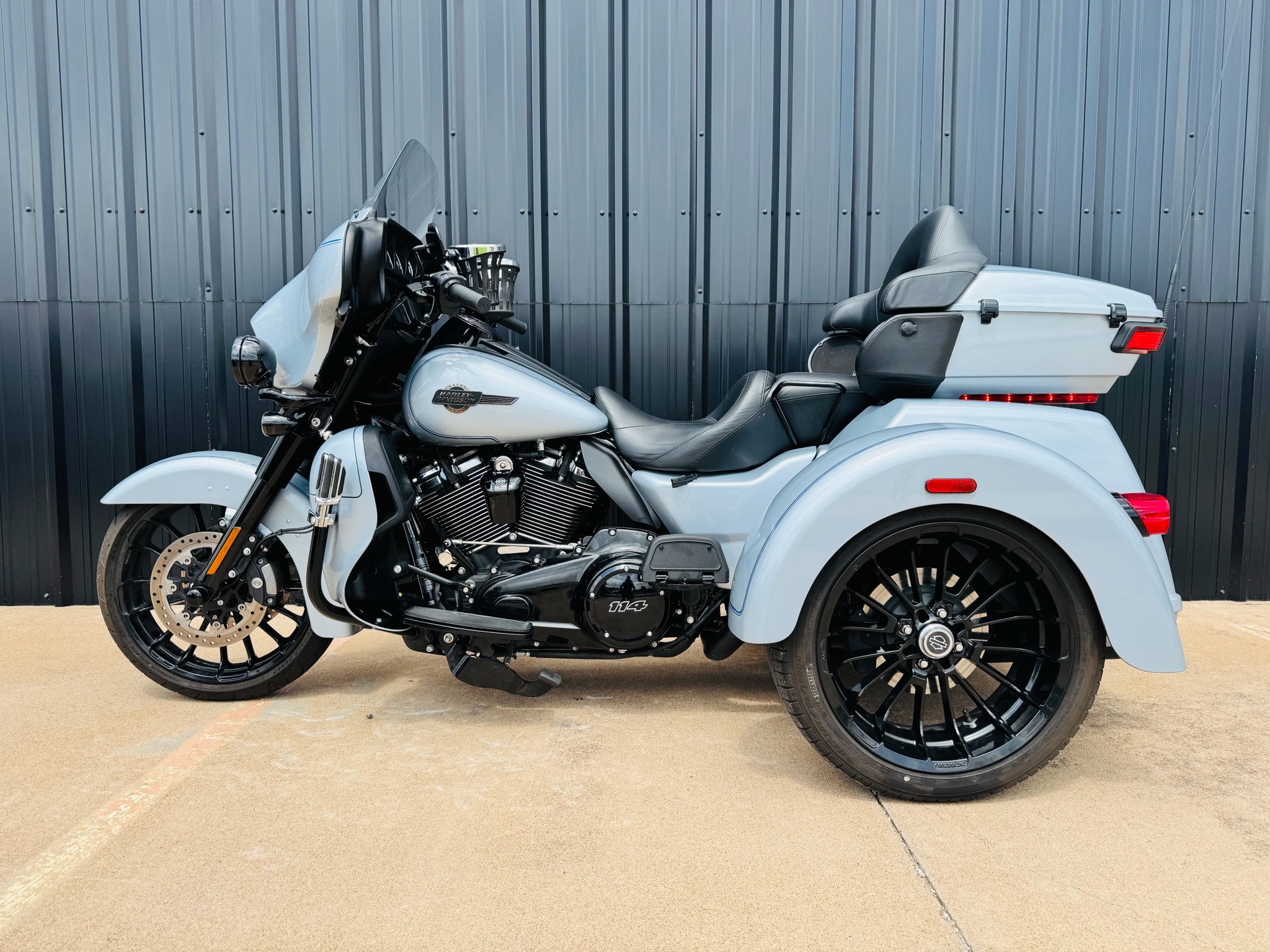 2025 Harley-Davidson Tri Glide® Ultra 5