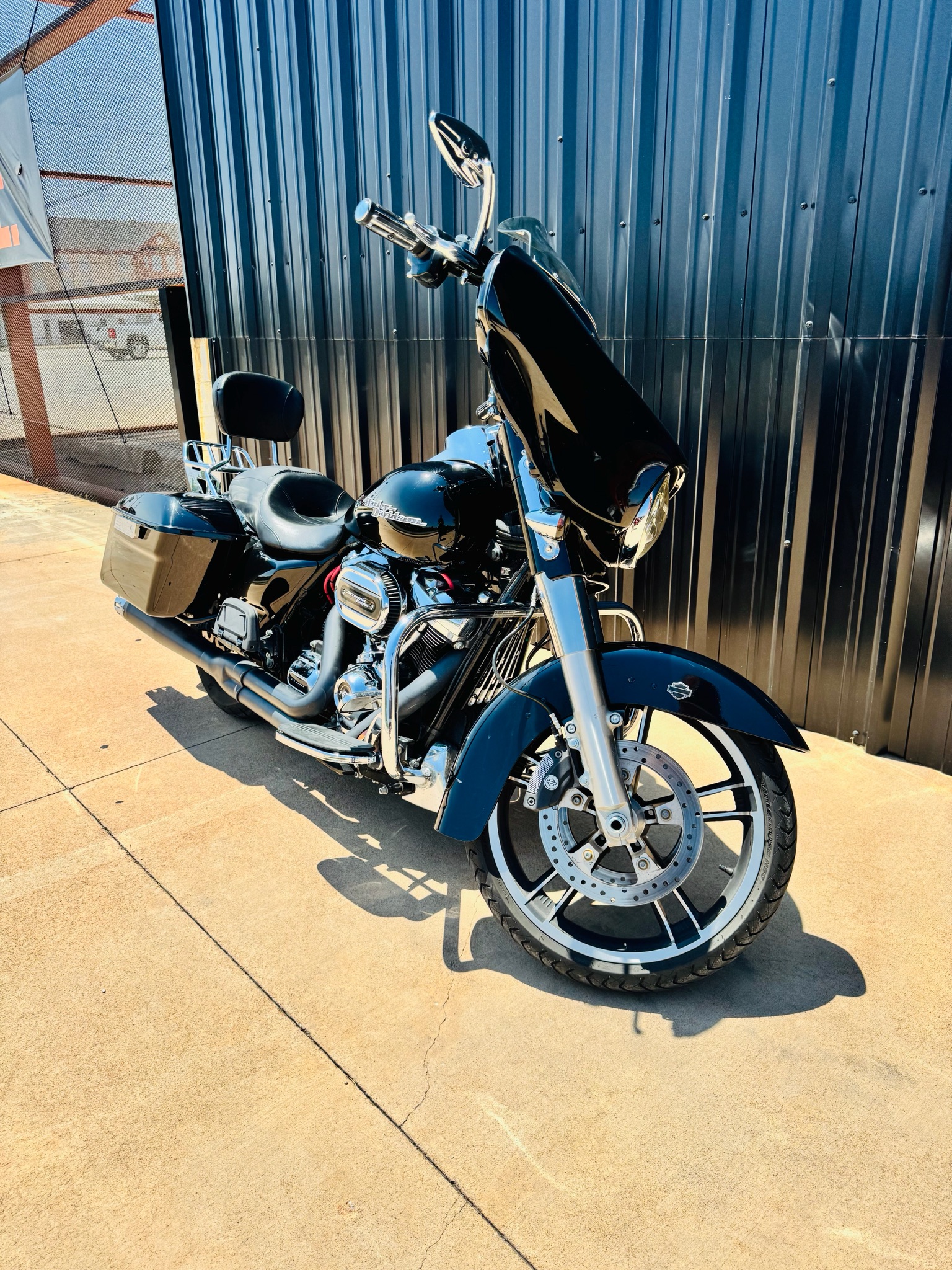 2017 Harley-Davidson Street Glide® Special 2