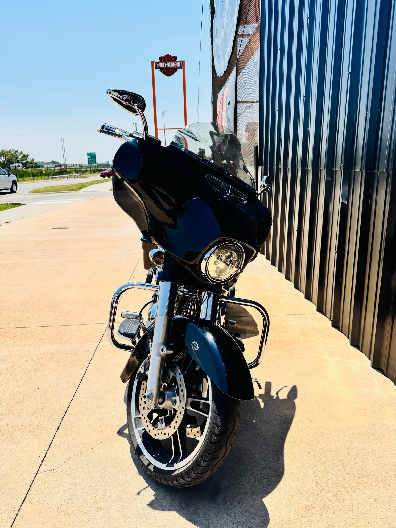 2017 Harley-Davidson Street Glide® Special 3