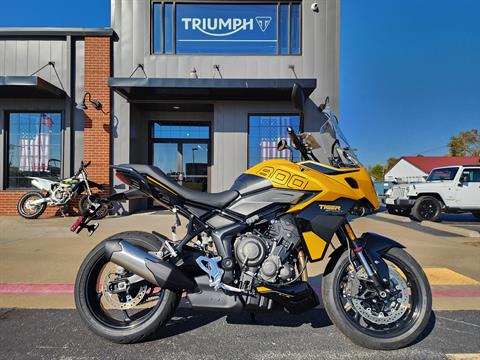 2025 Triumph Tiger Sport 800 — photo 1 of 11