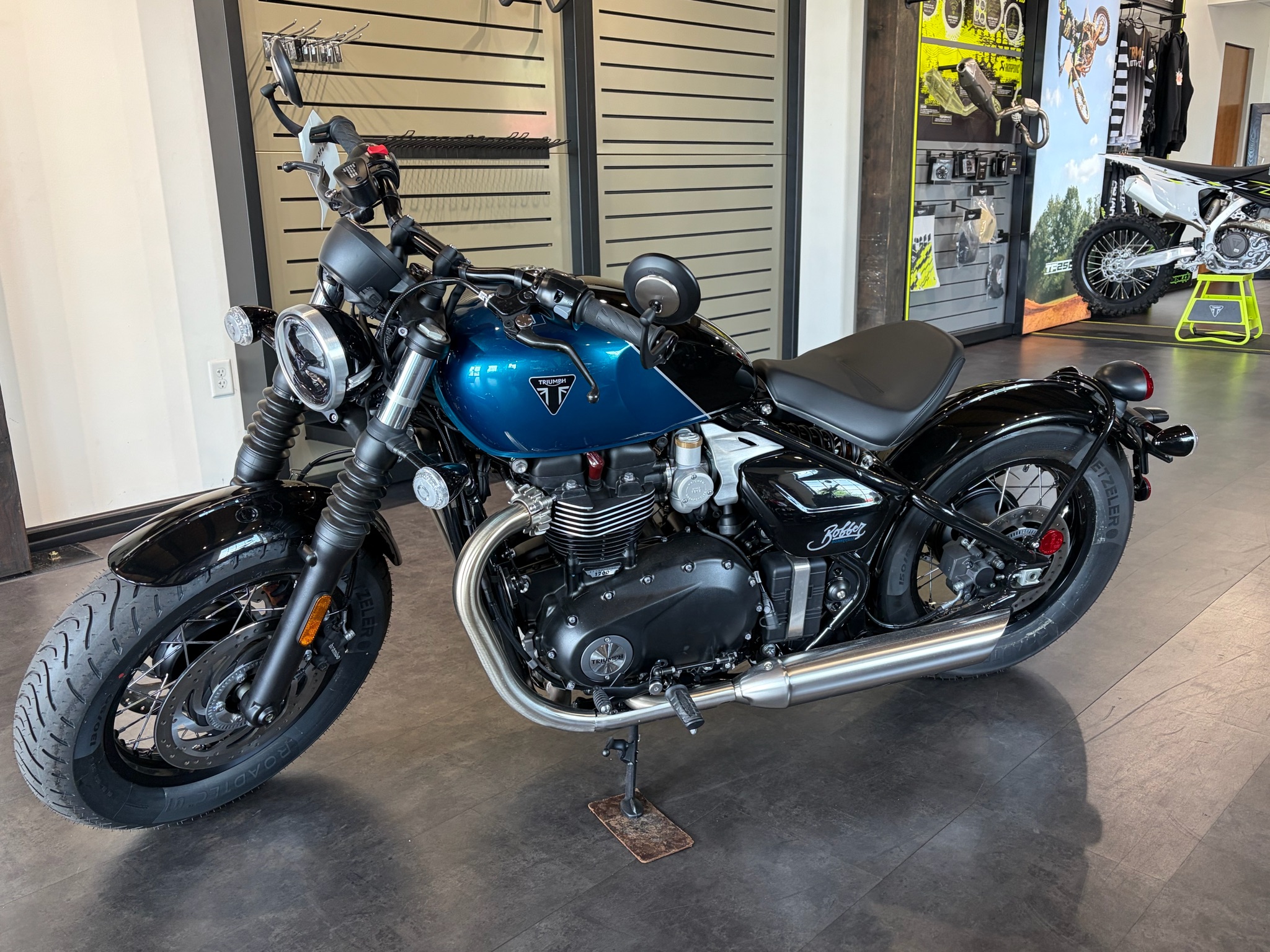 2026 Triumph Bonneville Bobber 4