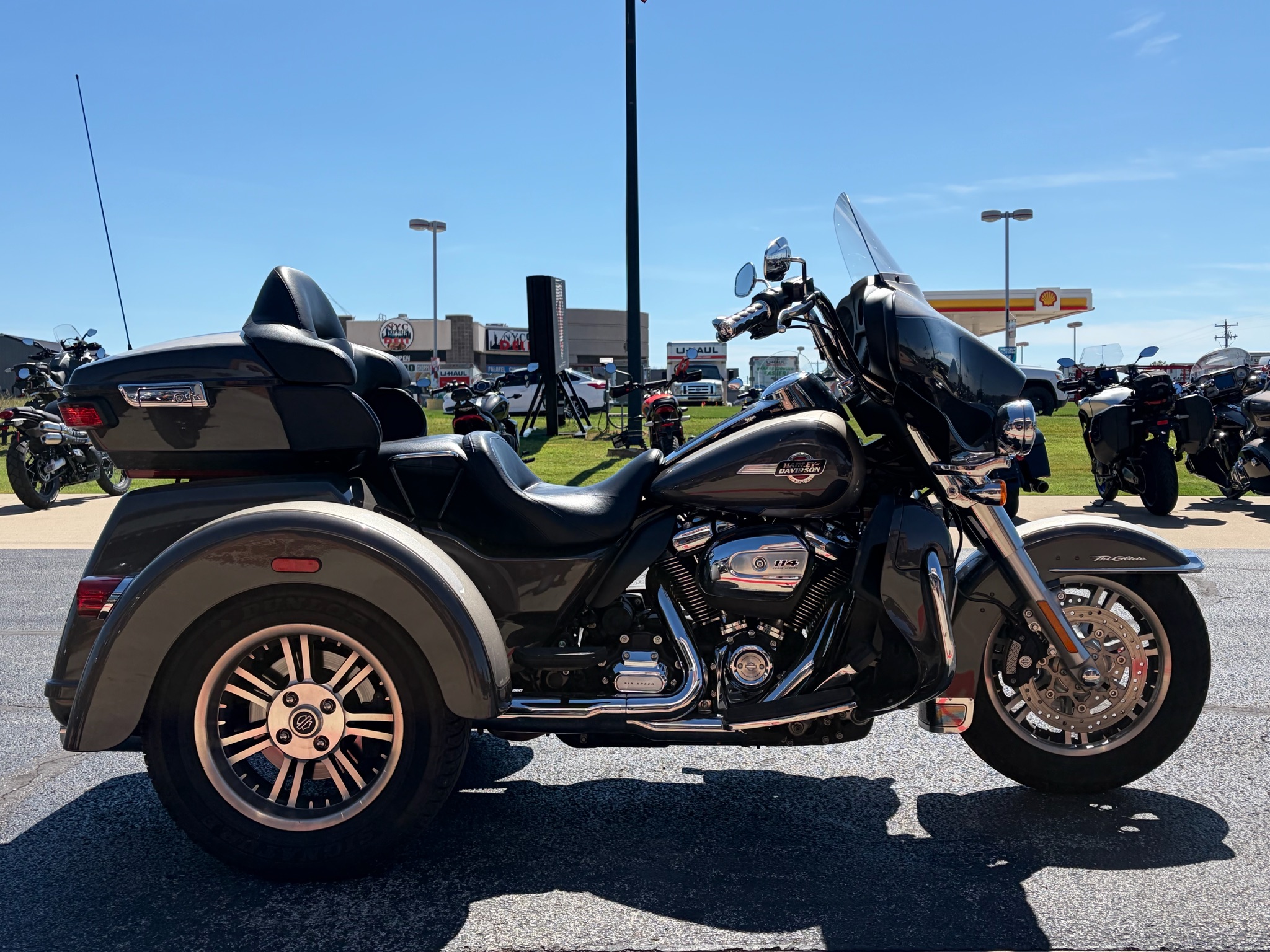2023 Harley-Davidson Tri Glide® Ultra 1