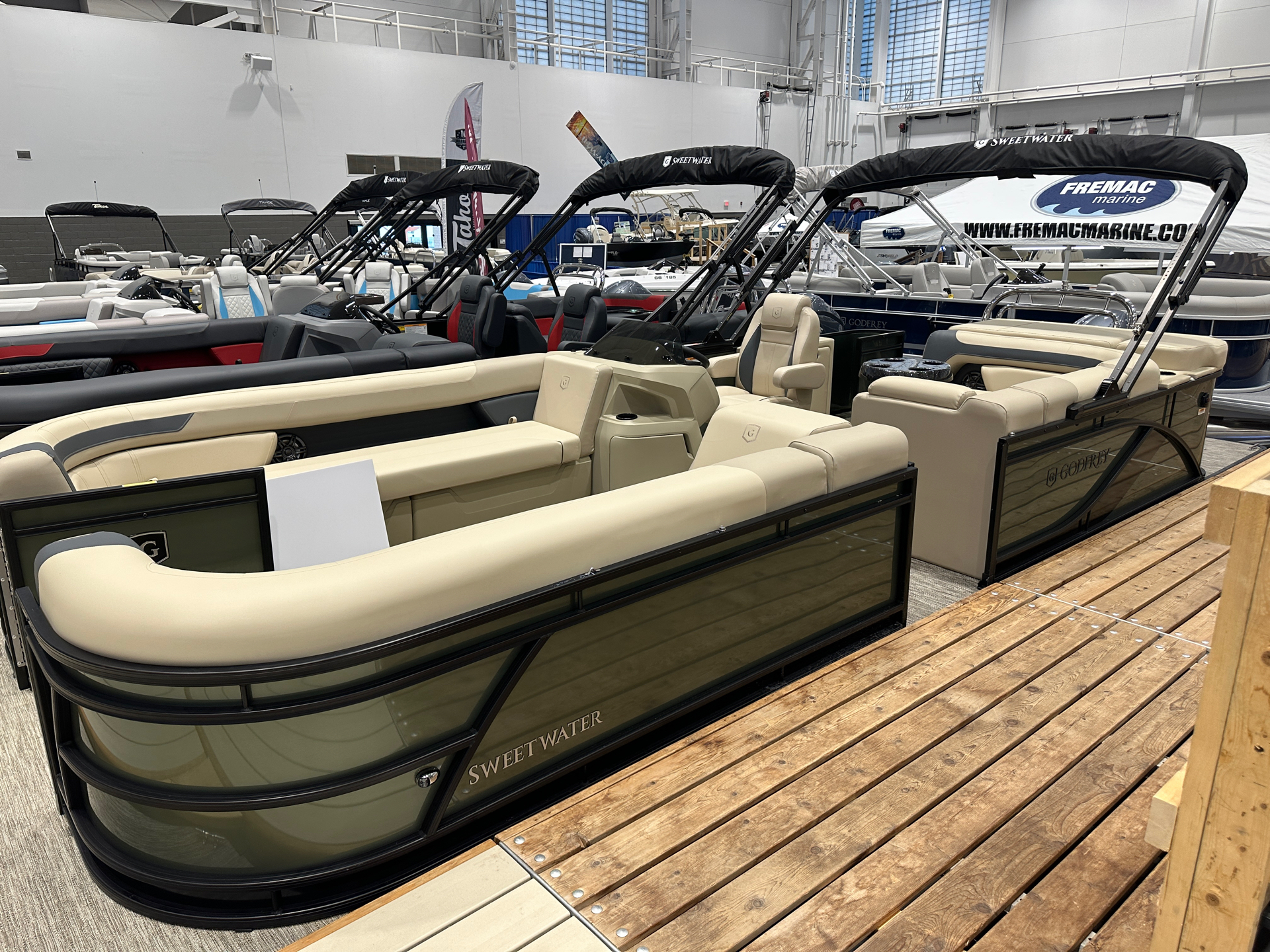 New 2025 Godfrey Sweetwater 2286 C SE n/a | Bridgeport NY