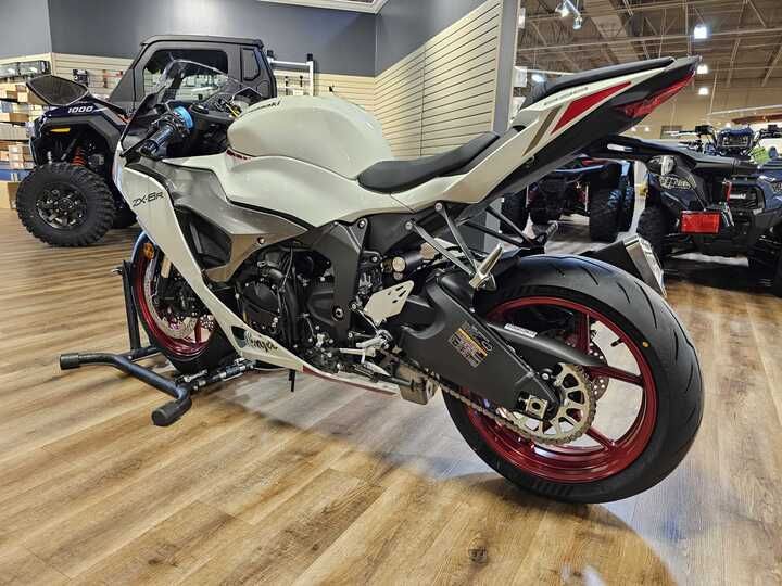 New 2025 Kawasaki Ninja ZX-6R ABS, Jackson MO | Specs, Price