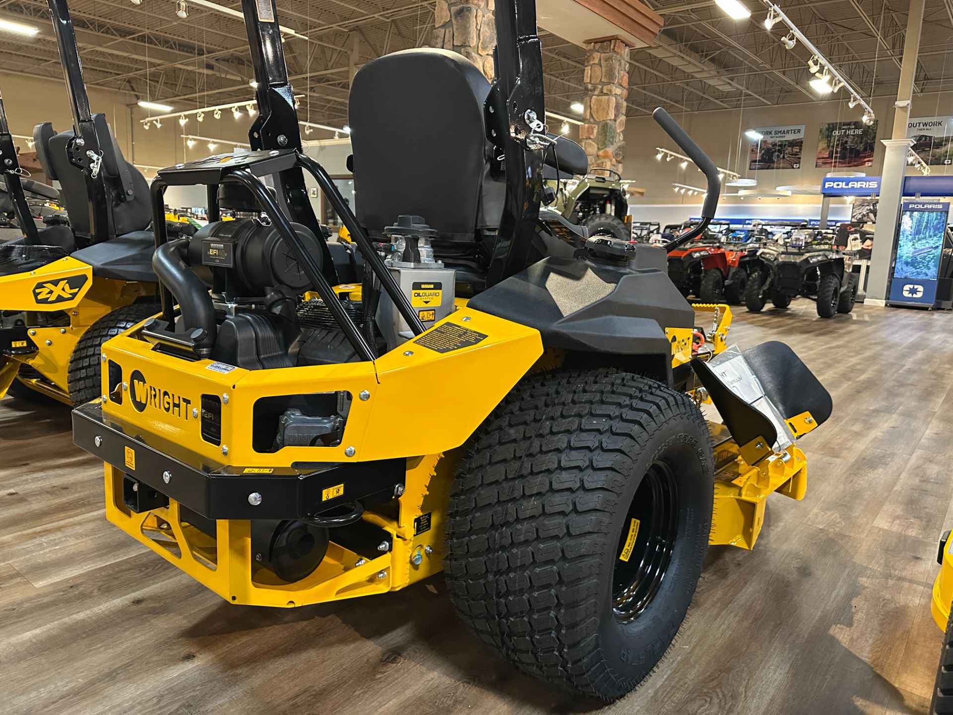 【WRMTN】 Wright ZXT Zero-Turn Mower: Commercial Power & Precision for
