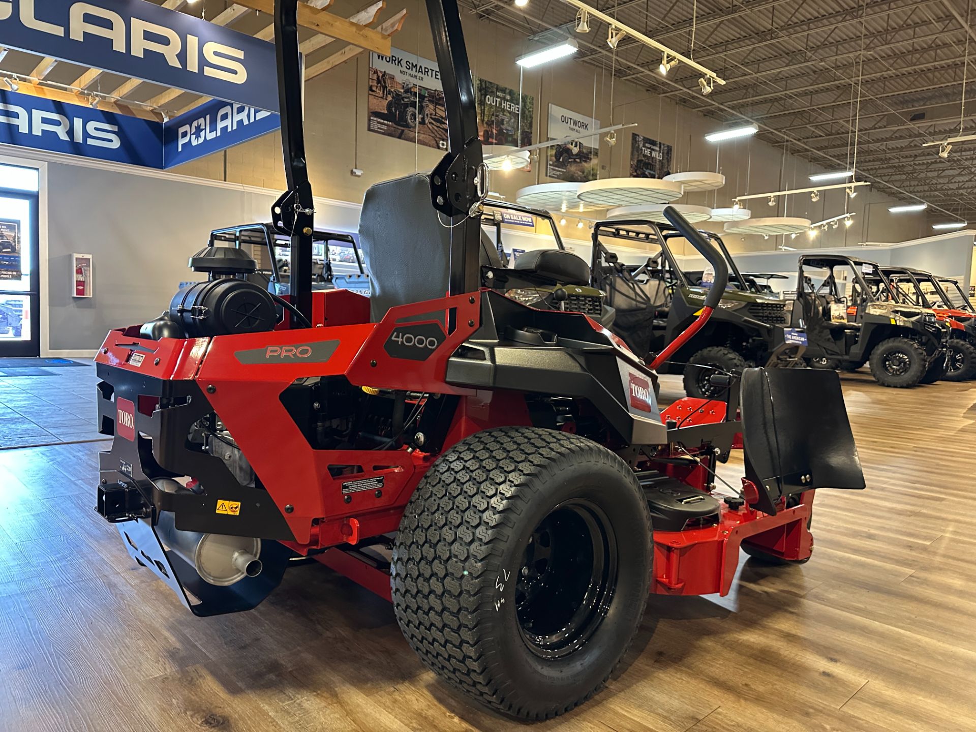 ユー New 2025 Toro Z Master 4000 60 in. Kawasaki FX801V 25.5 hp (74004
