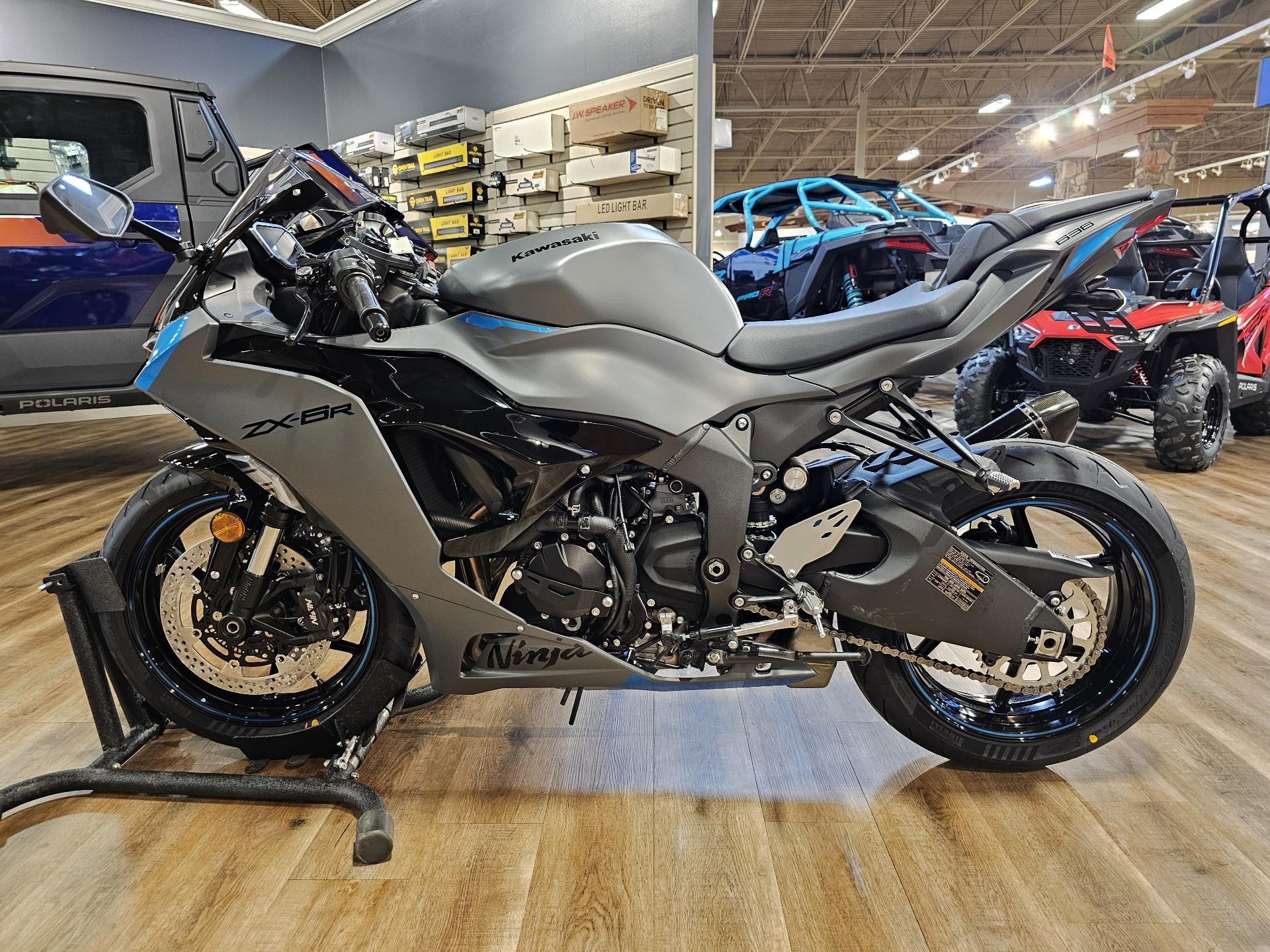 New 2025 Kawasaki Ninja ZX-6R, Jackson MO | Specs, Price