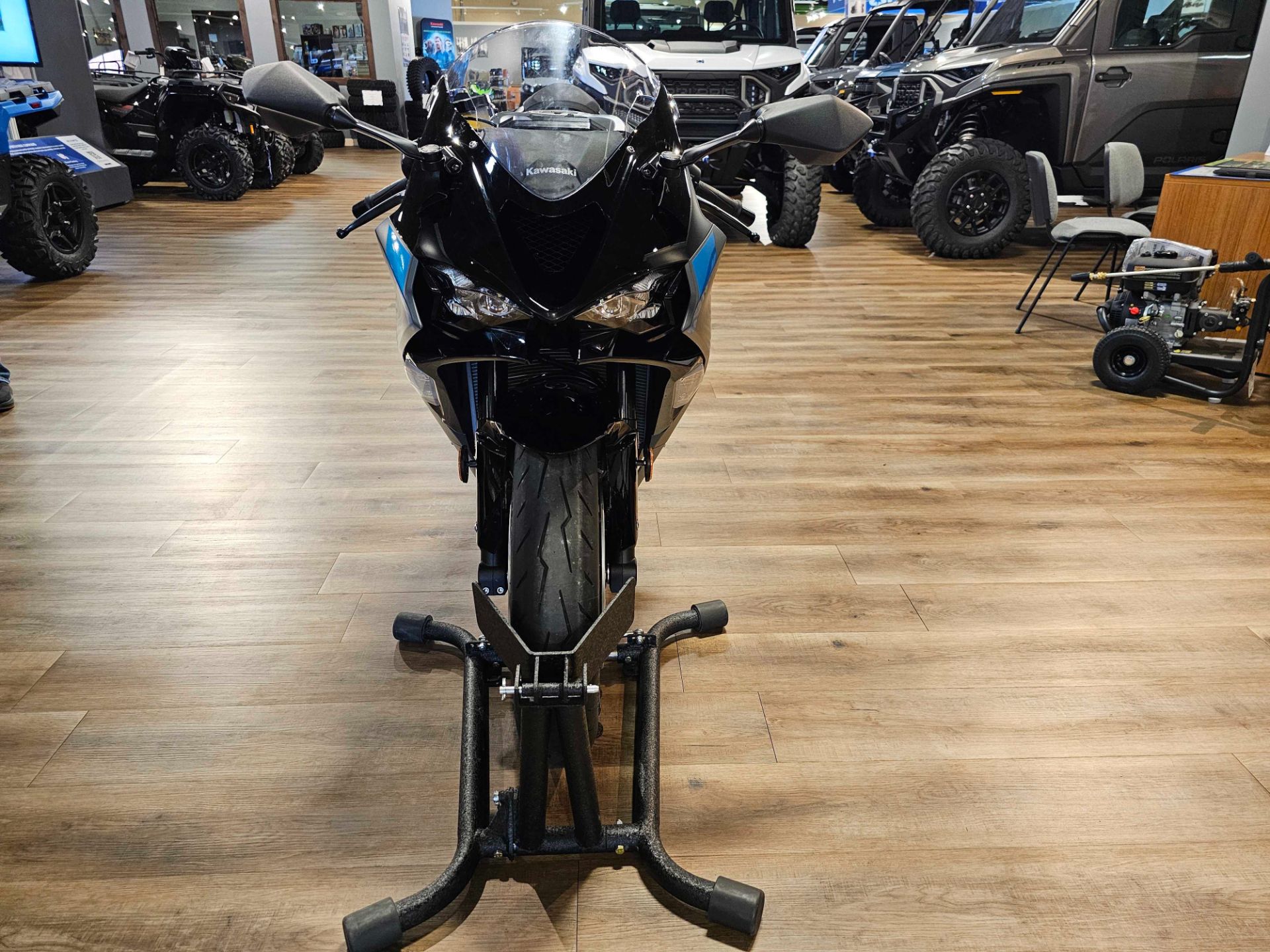 Used 2025 Kawasaki Ninja ZX-6R, Jackson MO | Specs, Price