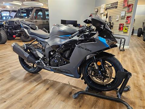 Used 2025 Kawasaki Ninja ZX-6R, Jackson MO | Specs, Price