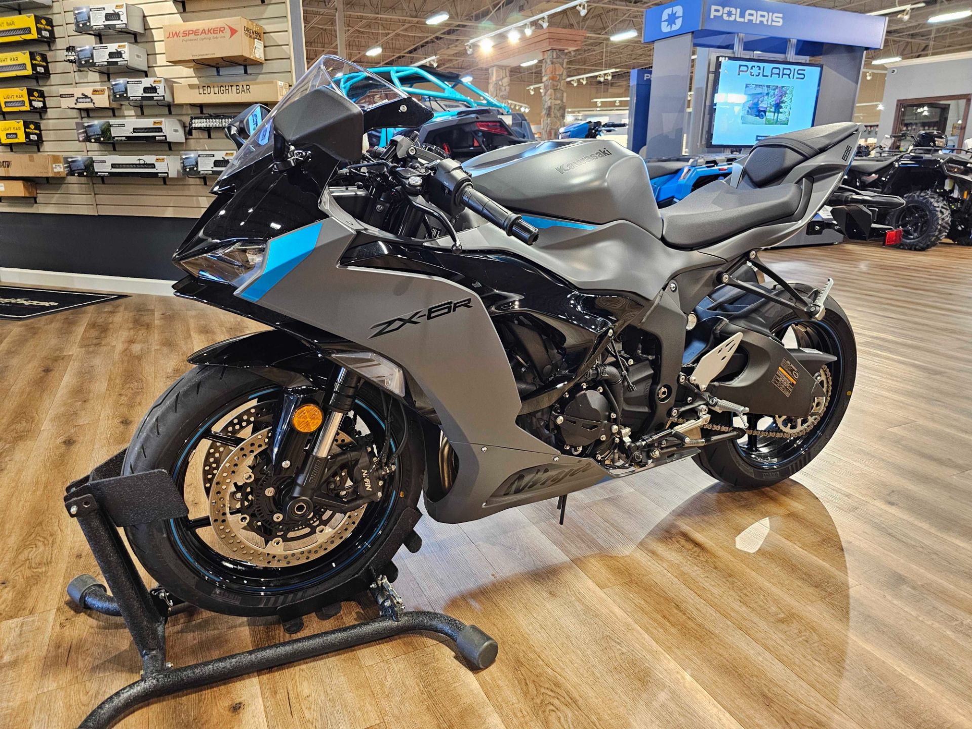 Used 2025 Kawasaki Ninja ZX-6R, Jackson MO | Specs, Price