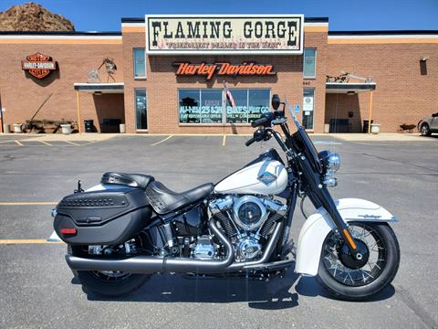 harley davidson ブラック×ホワイト×ブルー　ビンテージ New 2023 Harley-Davidson Heritage Classic 114 Bright