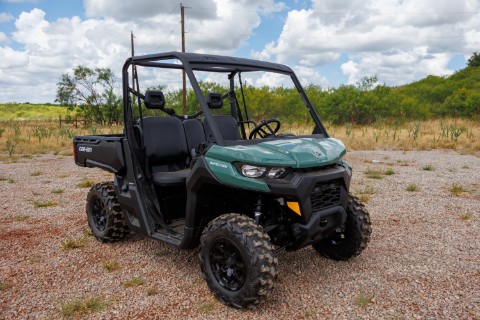 2026 Can-Am Defender DPS HD7 — photo 1 of 15