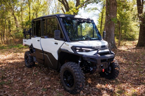 2027 Can-Am Defender XU MAX Limited HD11 — photo 1 of 28