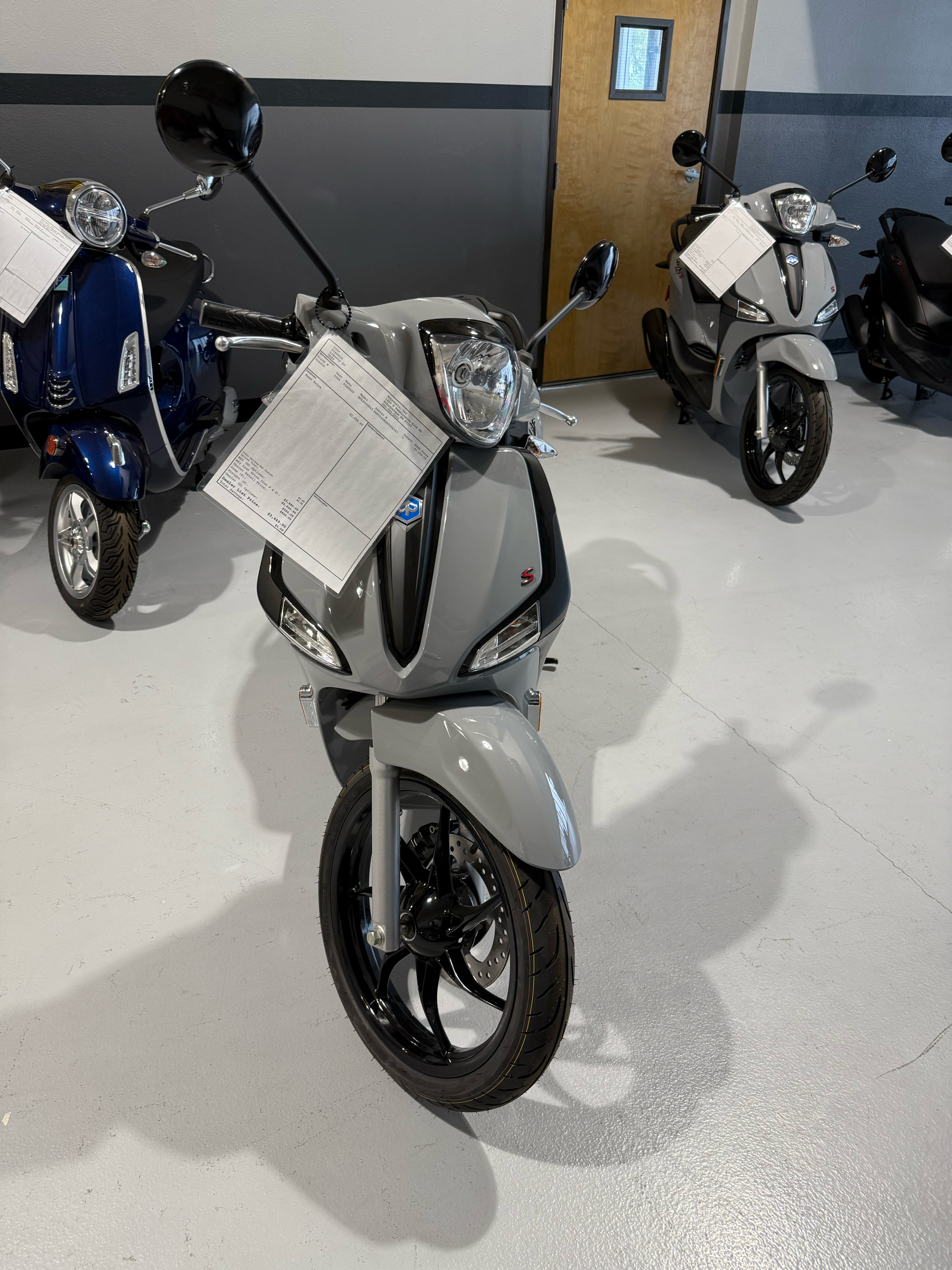 New 2024 Piaggio Liberty 50 S Grigio Materia V24200 Scooters in