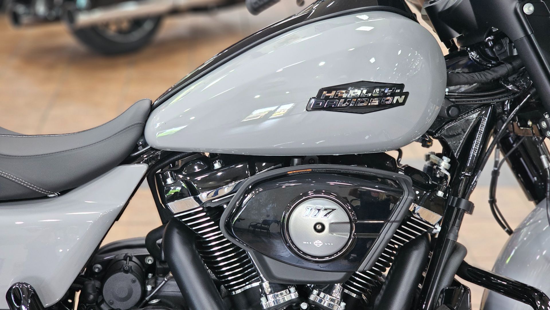 2025 Harley-Davidson Street Glide® 8