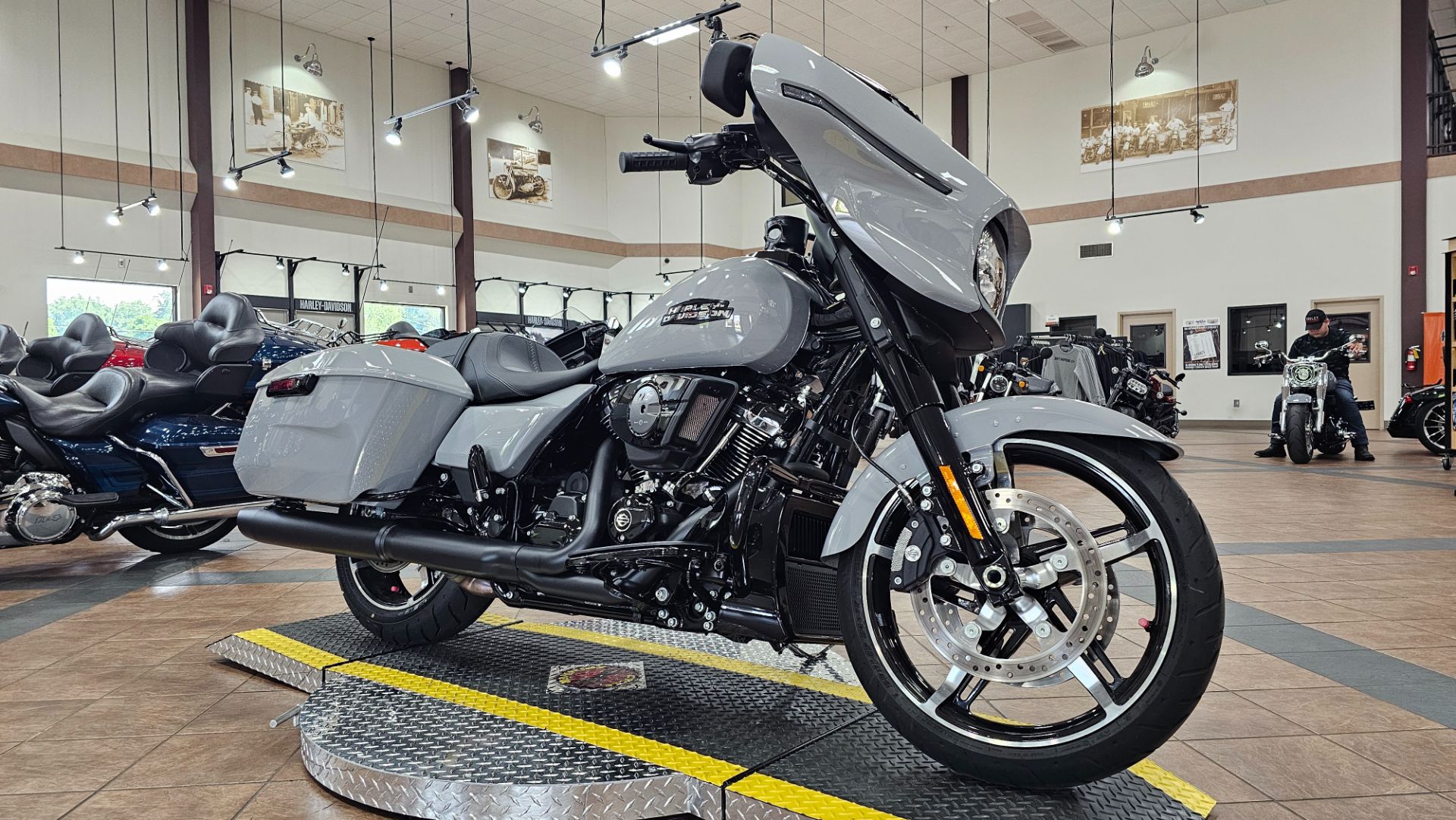 2025 Harley-Davidson Street Glide® 3