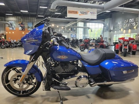2025 Harley-Davidson Street Glide® in Trussville, Alabama - Photo 5