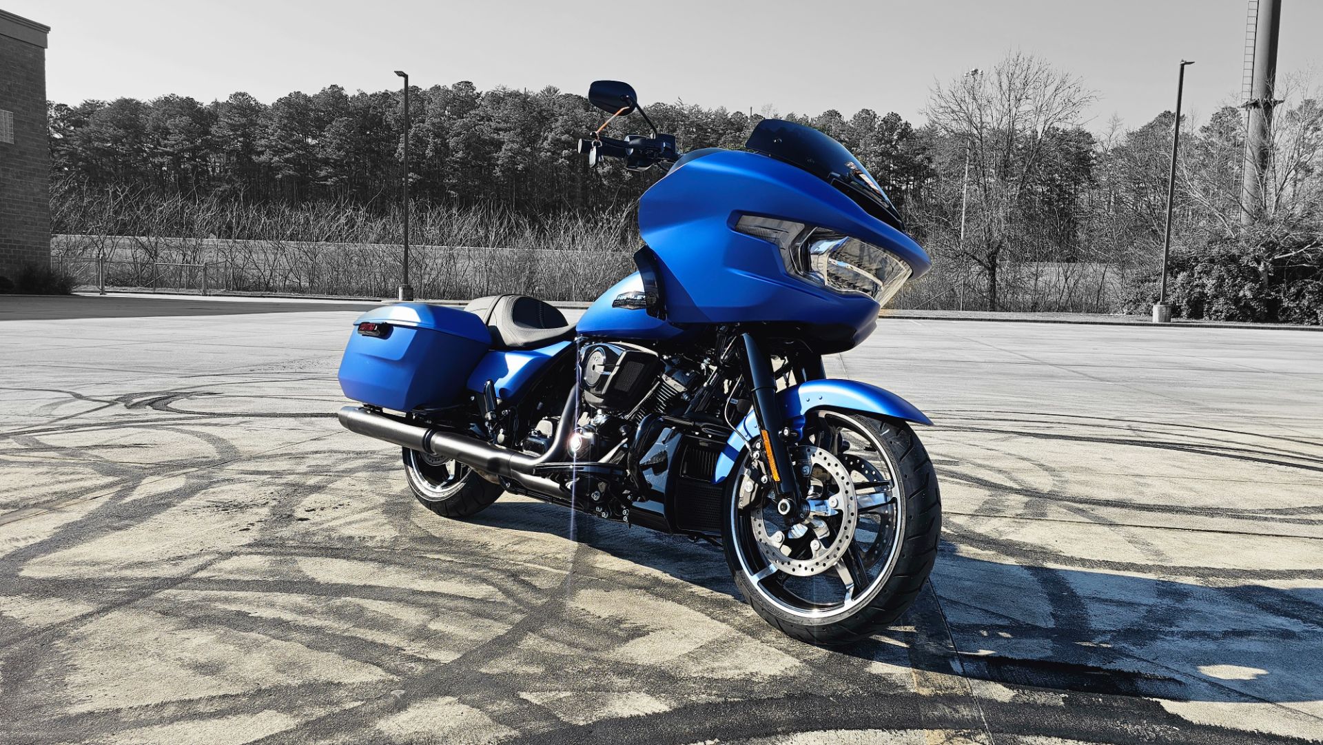 607976 2026 harley davidson fltrx road glide touring aurora blue denim - Photo 2