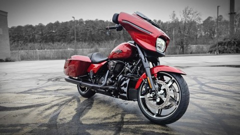 645770 2025 harley davidson flhx street glide touring whiskey firestorm - Photo 2