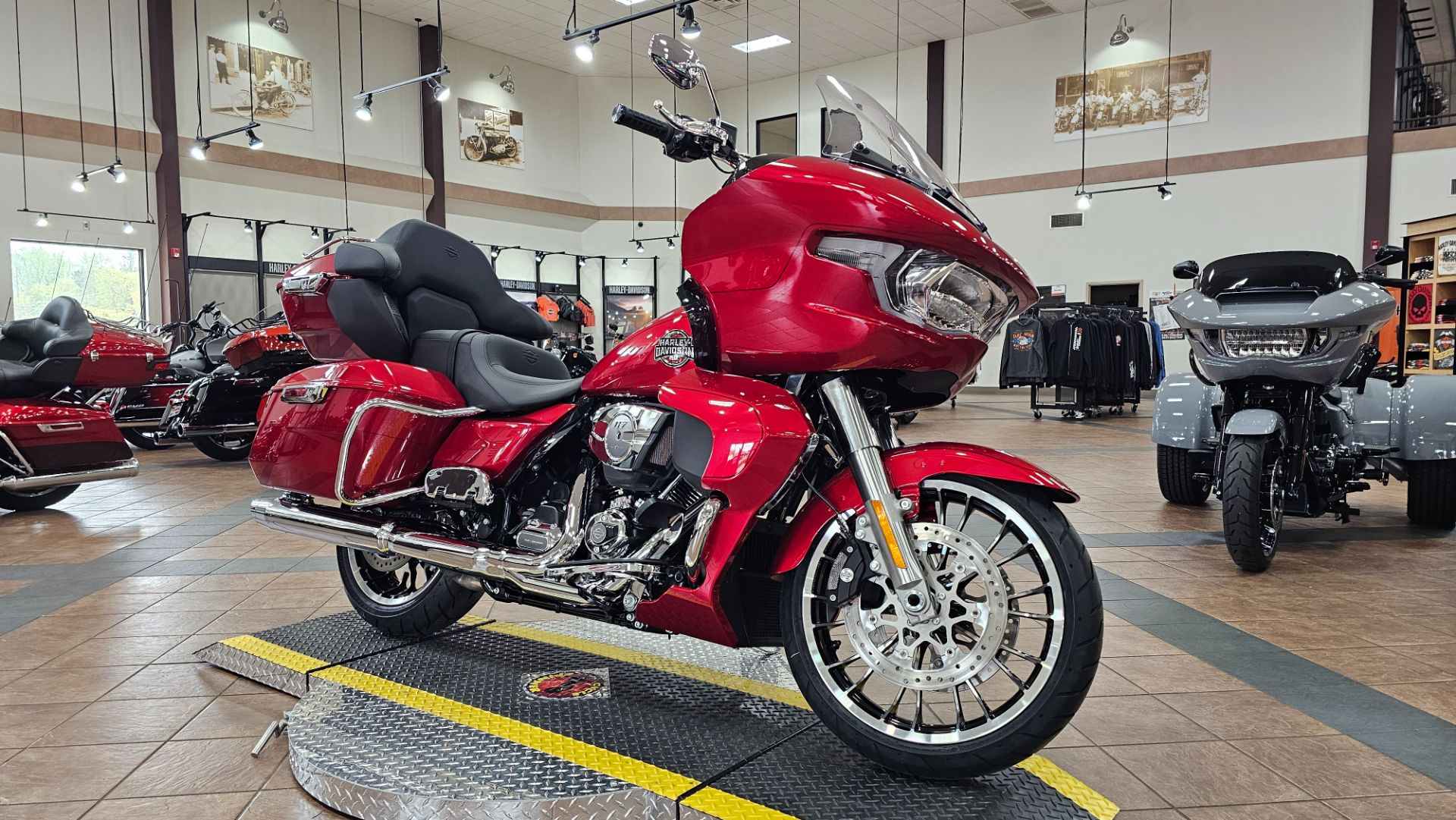 2026 Harley-Davidson Road Glide® Limited in Trussville, Alabama - Photo 3