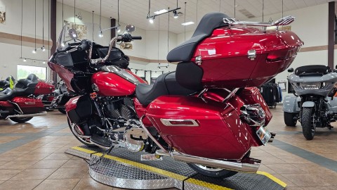 2026 Harley-Davidson Road Glide® Limited in Trussville, Alabama - Photo 6