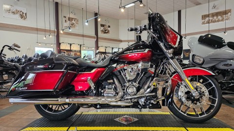 950435 2021 Harley Davidson FLHXSE CVO Street Glide touring sunset orange fade black - Photo 3