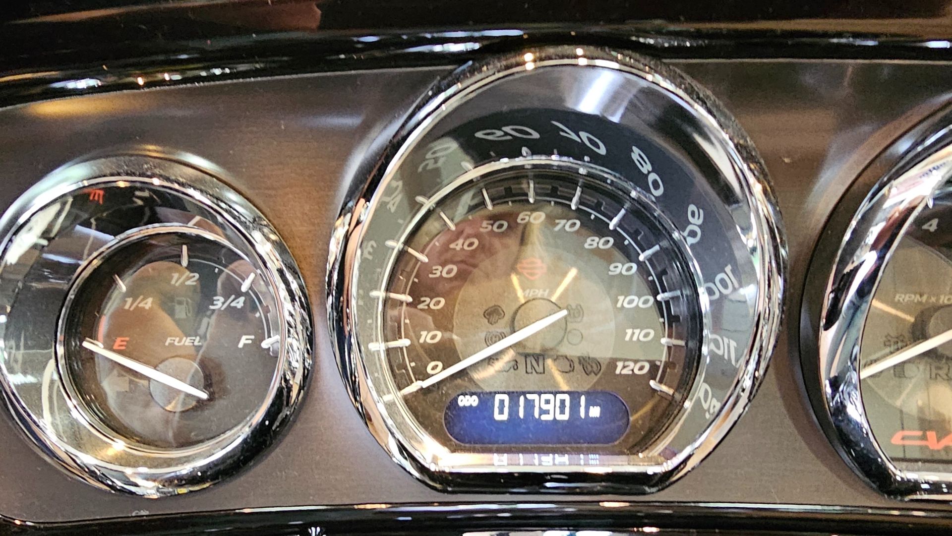 950435 2021 Harley Davidson FLHXSE CVO Street Glide touring sunset orange fade black - Photo 10