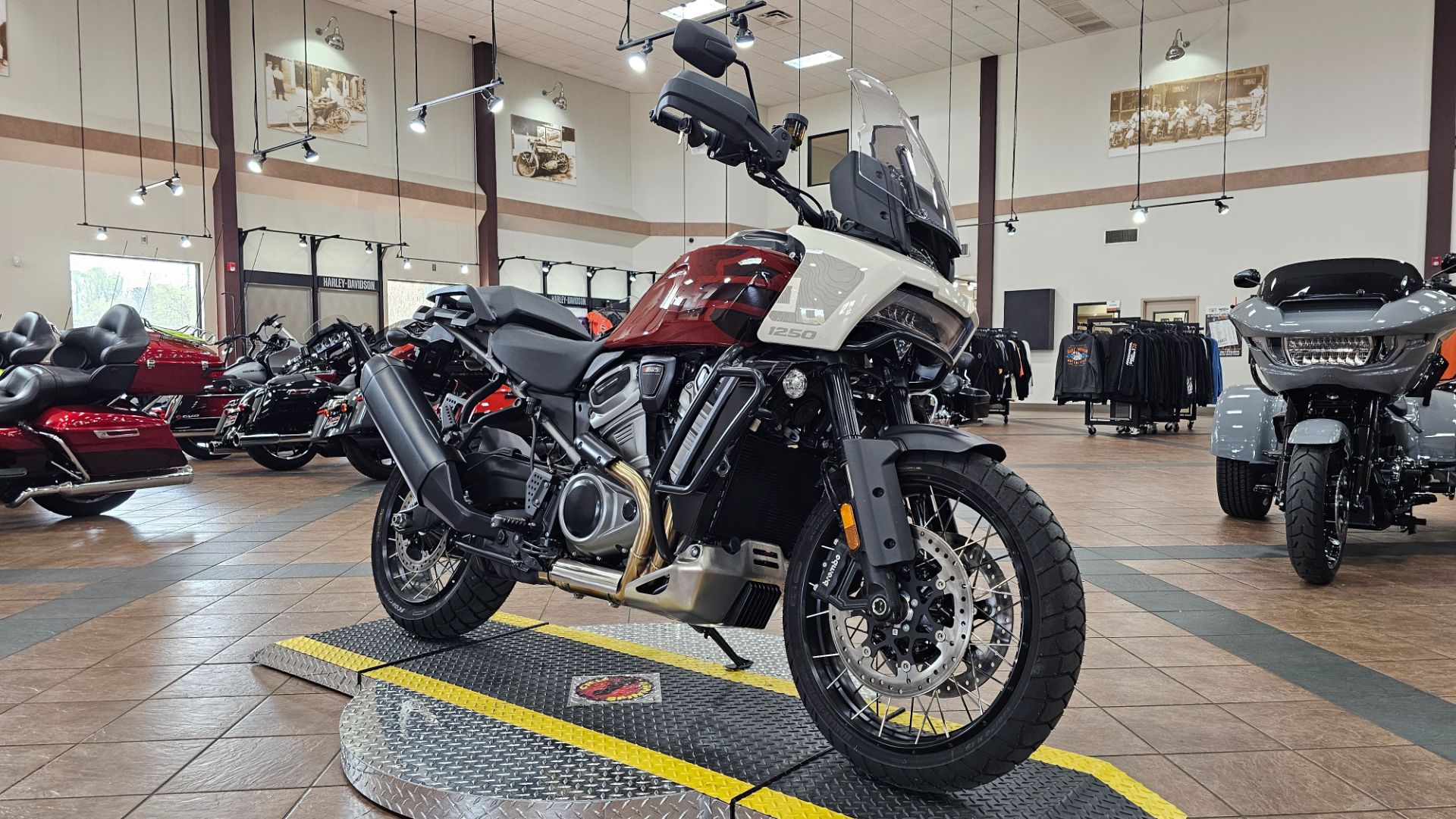 303079 2024 Harley Davidson RA1250S  Pan America 1250 Special adventure touring Red Rock Birch White - Photo 4