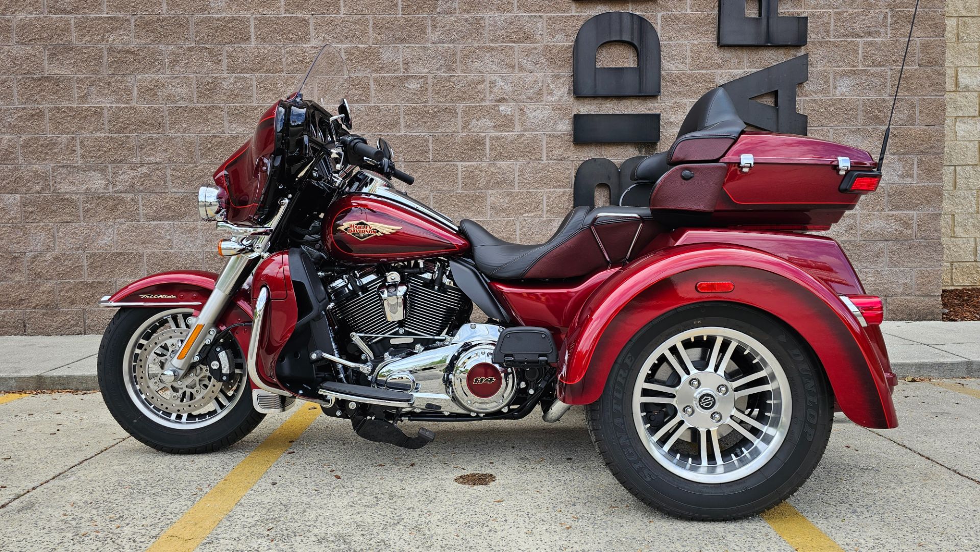 2023 Harley-Davidson Tri Glide® Ultra Anniversary in Trussville, Alabama - Photo 5