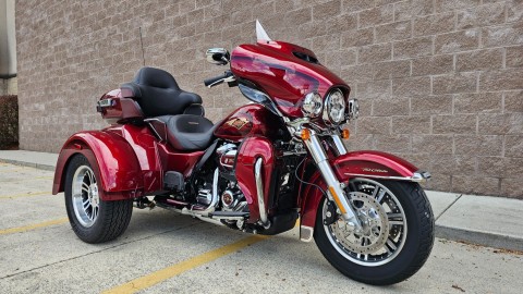 2023 Harley-Davidson Tri Glide® Ultra Anniversary in Trussville, Alabama - Photo 3