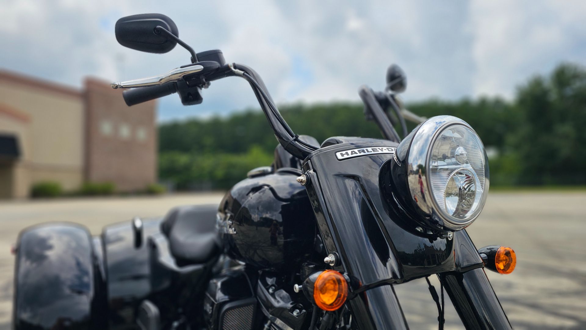 863091 2024 Harley Davidson FLRT Freewheeler trike Vivid Black - Photo 13