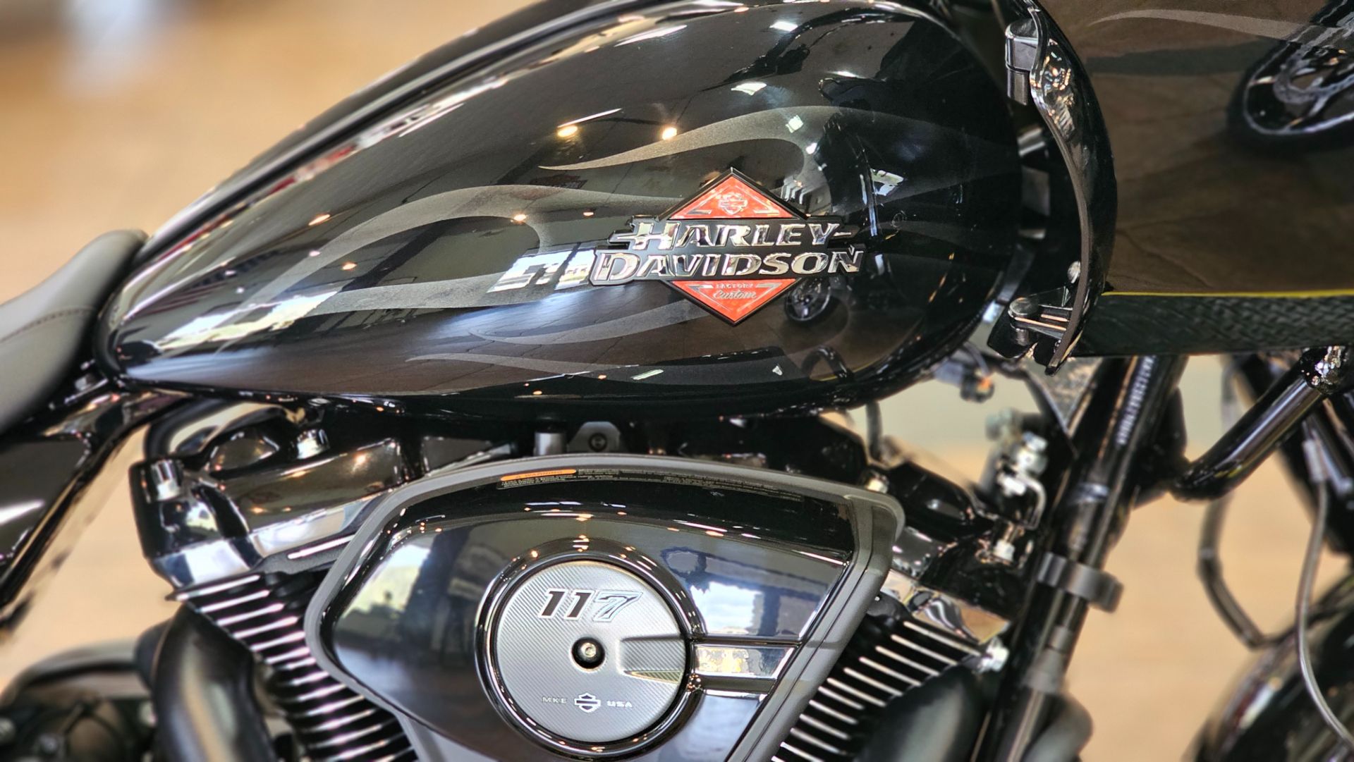 632002 2025 harley davidson fltrx road glide touring midnight firestorm - Photo 9