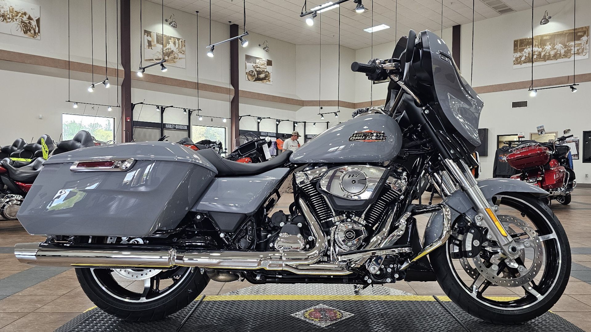 619335 2026 harley davidson  FLHX street glide touring dark billiard gray - Photo 2