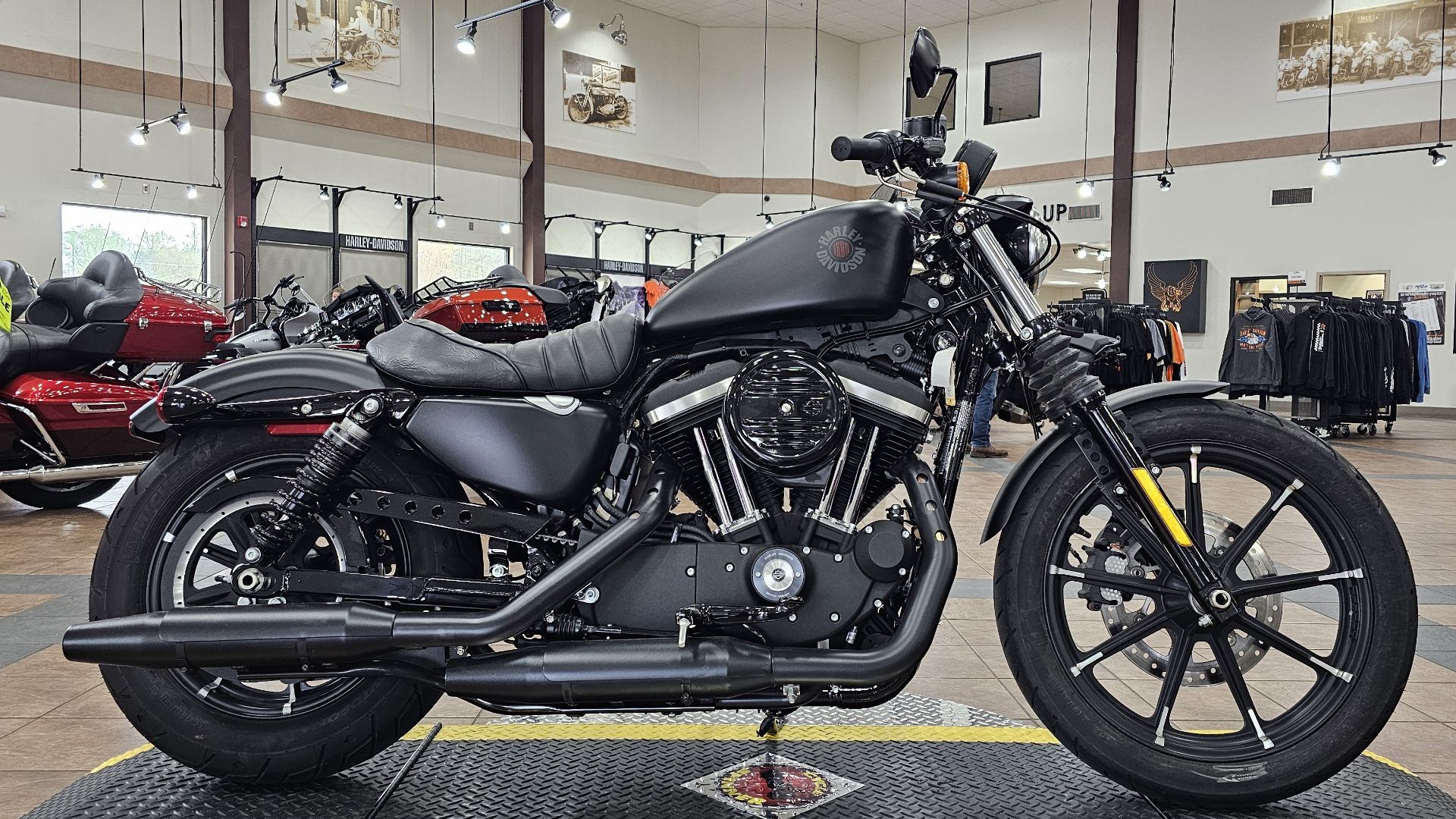 413725 2022 harley davidson  XL883N sportster cruiser black denim - Photo 2