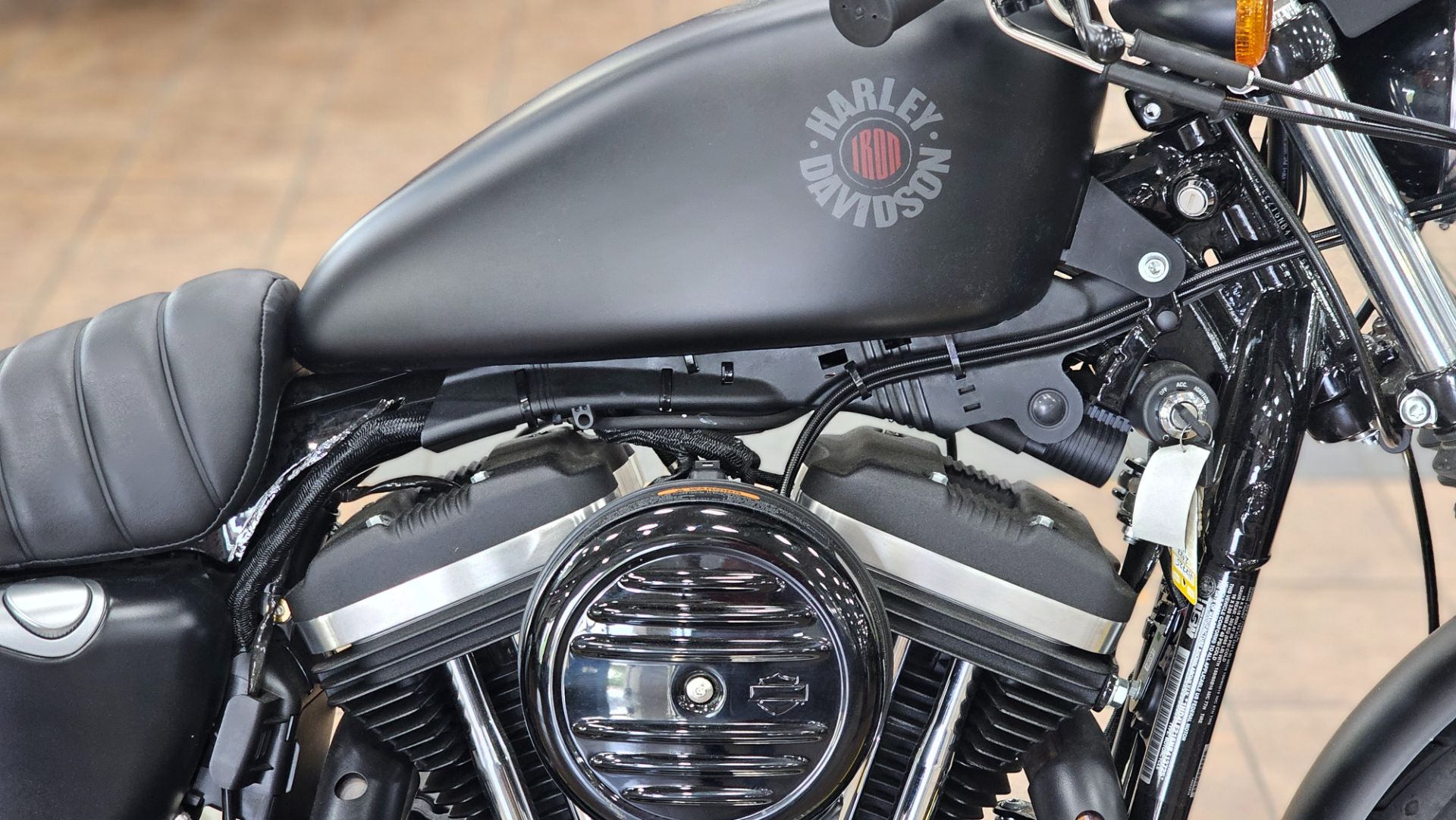 413725 2022 harley davidson  XL883N sportster cruiser black denim - Photo 8