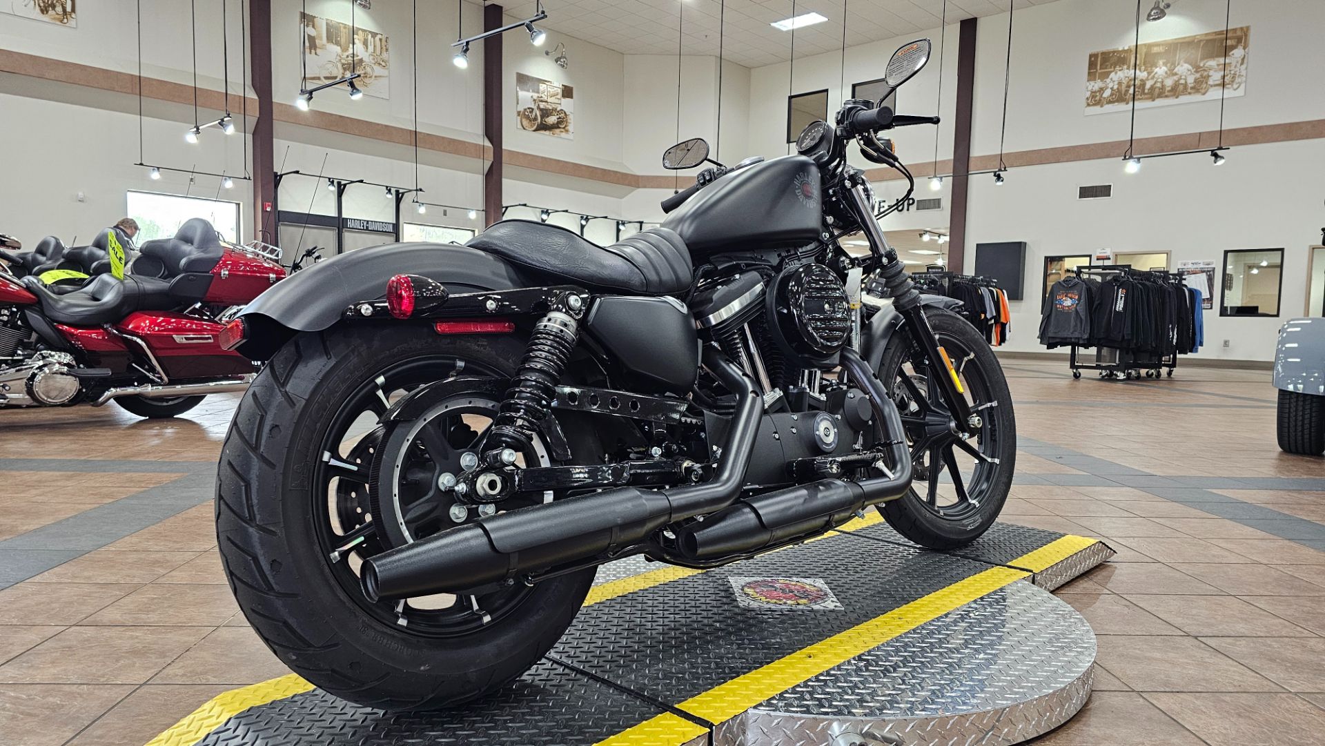 413725 2022 harley davidson  XL883N sportster cruiser black denim - Photo 7