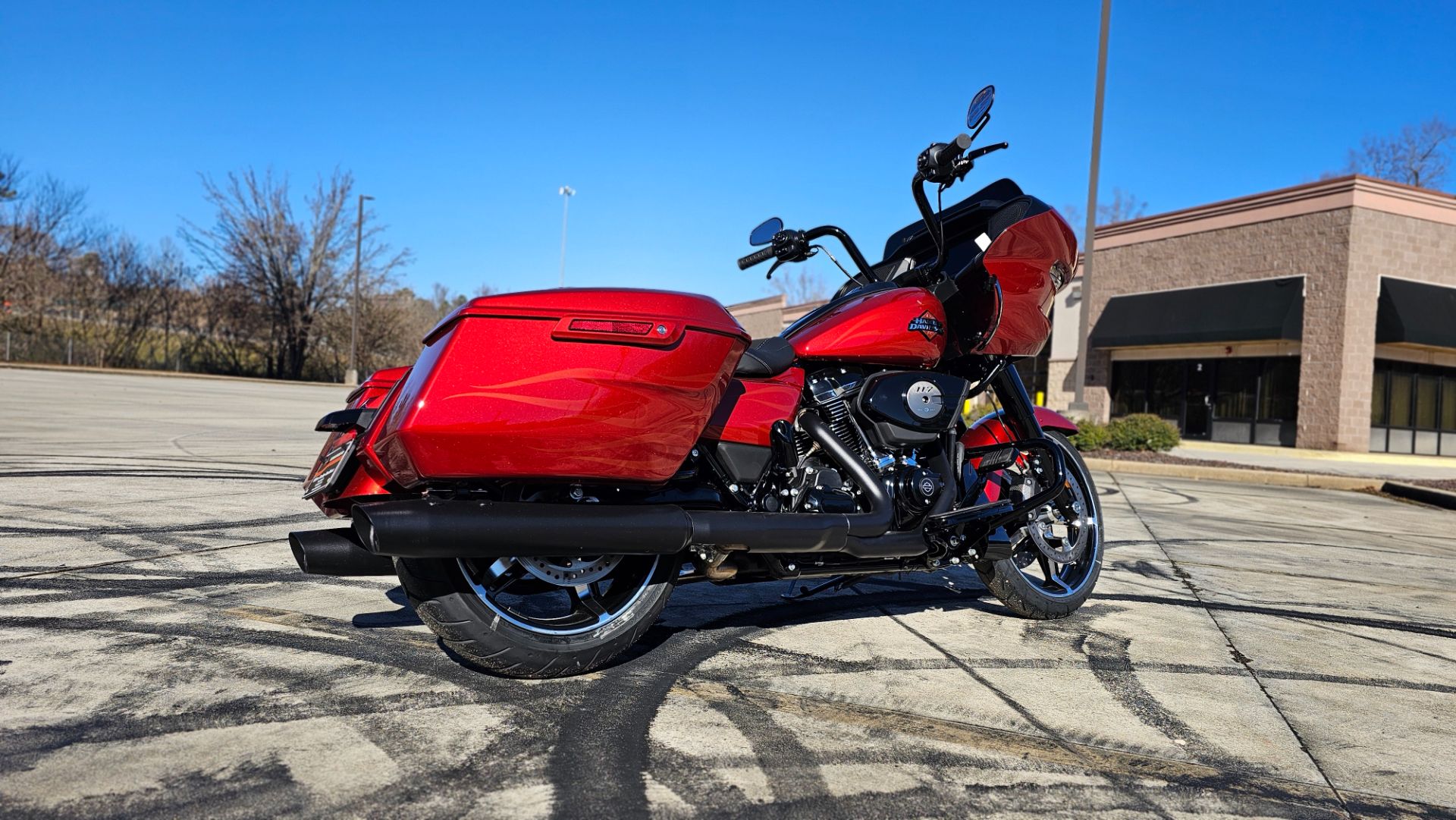 629908 2025 harley davidson fltrx road glide touring whiskey fire - Photo 13